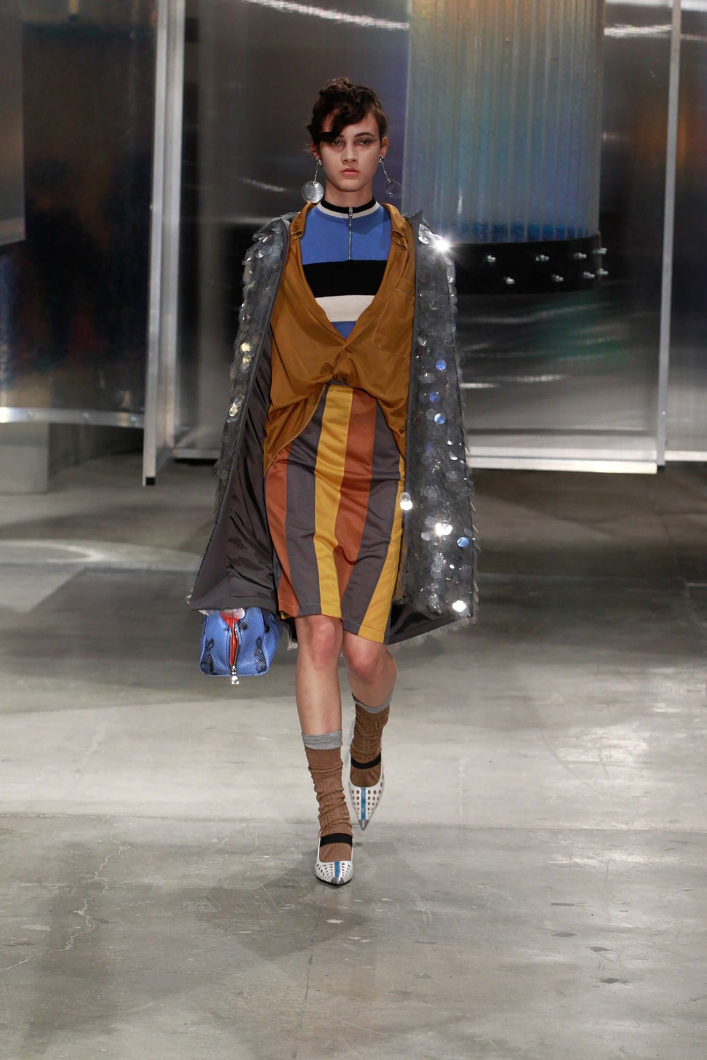Look 7