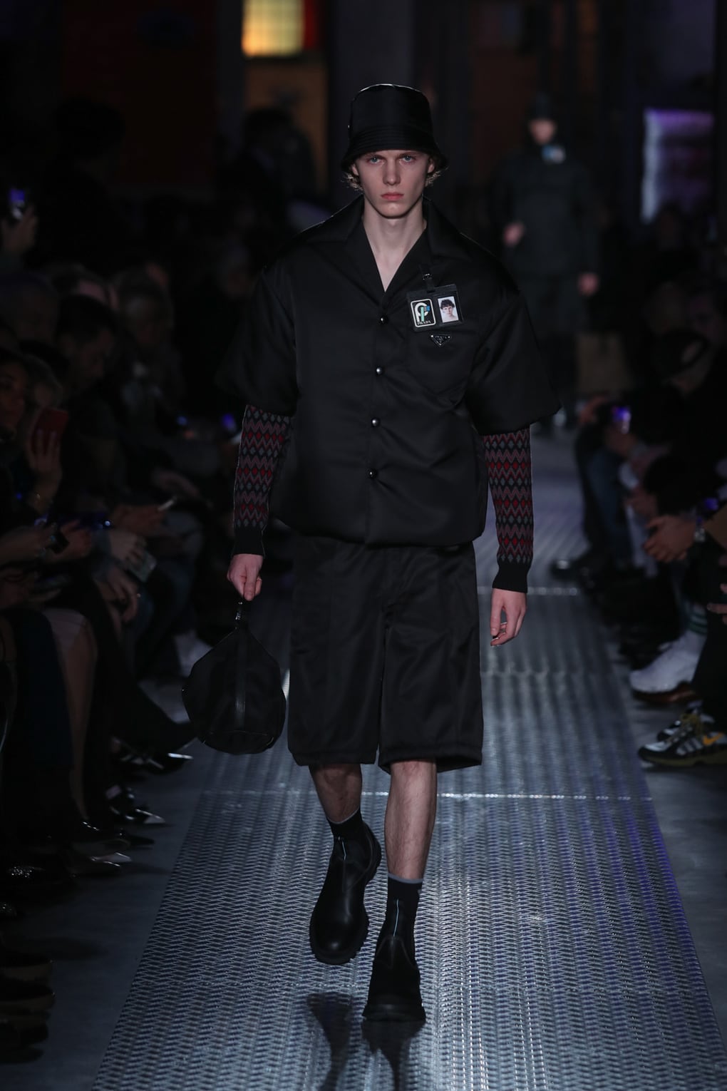 PRADA 18FW RUNWAY プラダ Louis Vuitton