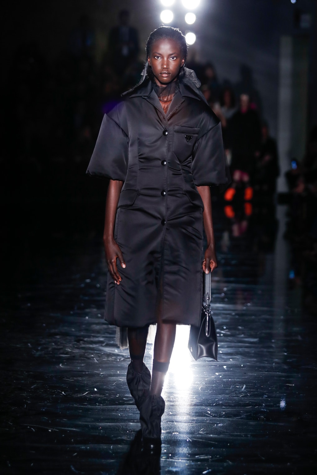 PRADA 18FW RUNWAY プラダ Louis Vuitton