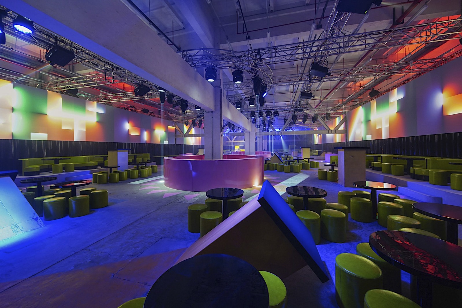 Spring Summer 2020 Menswear Showspace 8