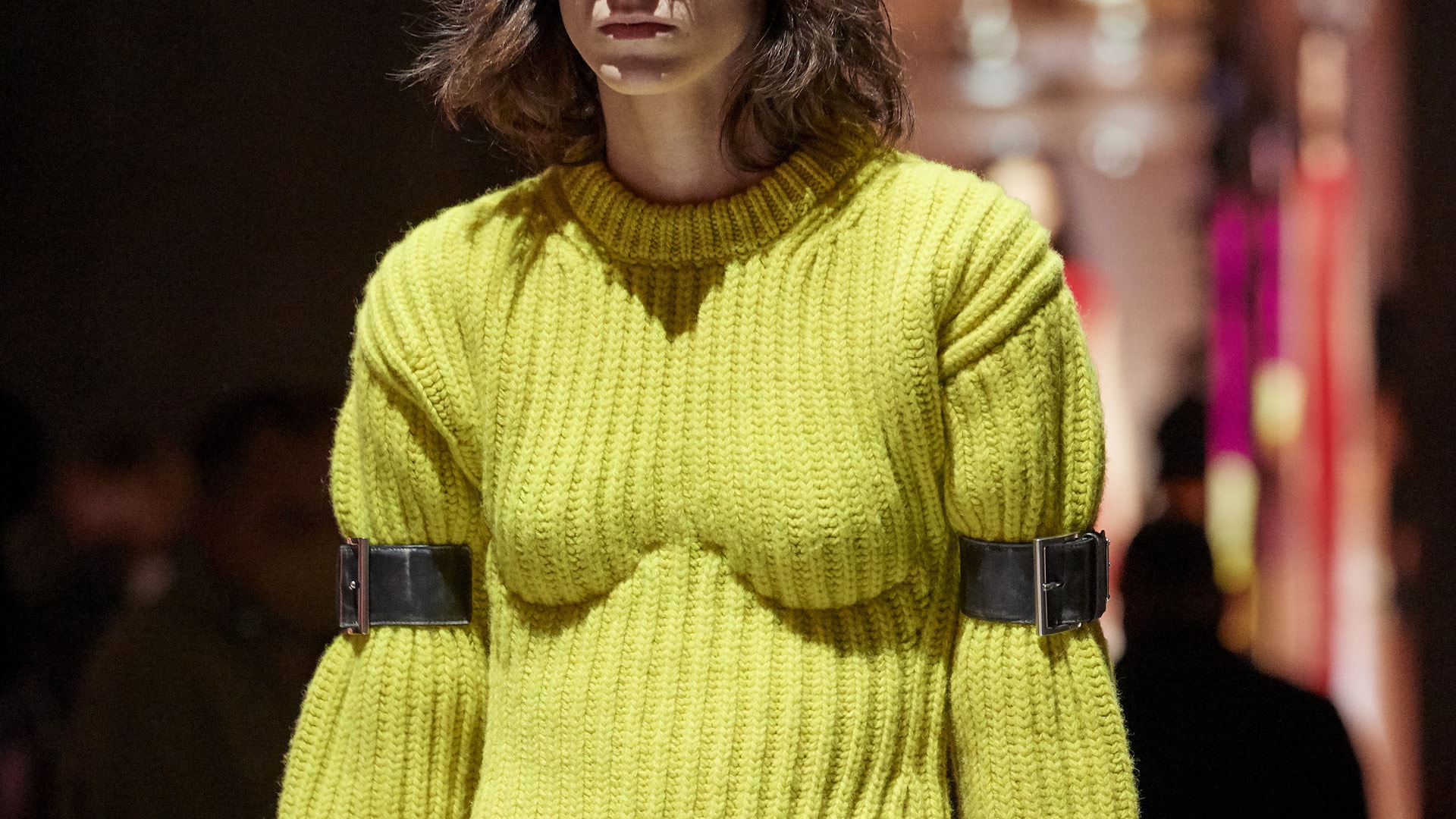 Details 18