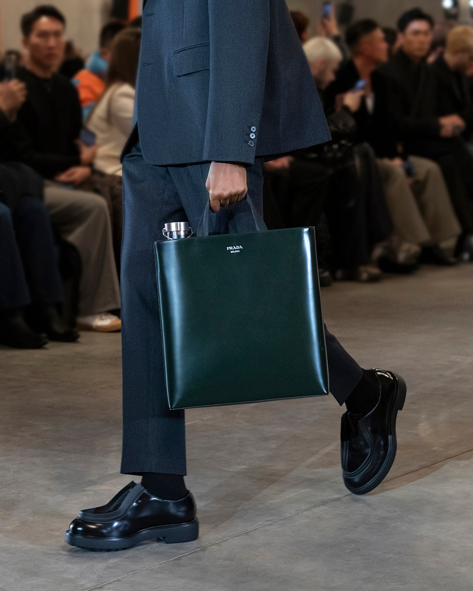 prada shoulder bag men