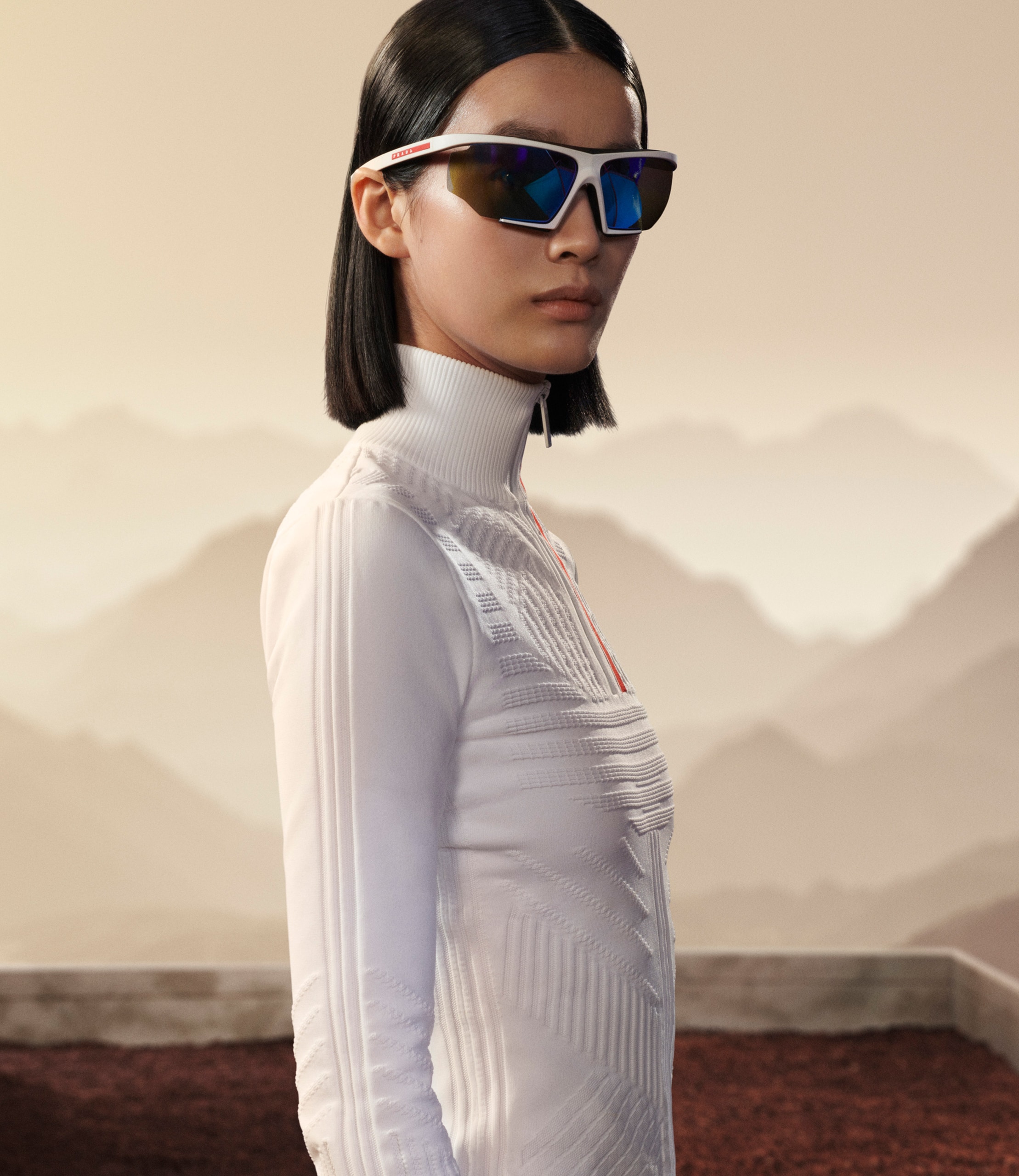 プラダ リネア・ロッサ 2023年春夏コレクション | プラダ公式 
