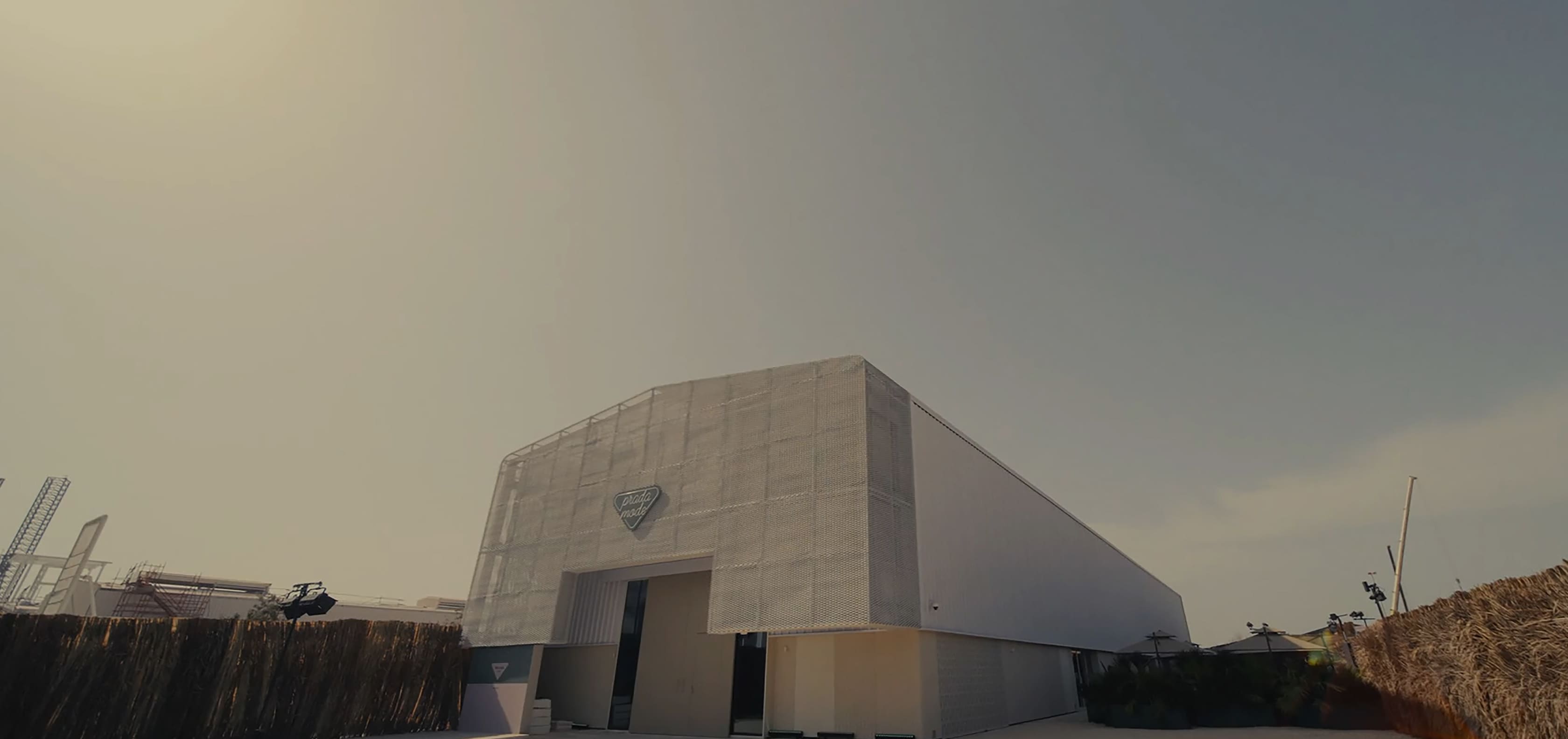 Prada Mode Abi Dhabi 