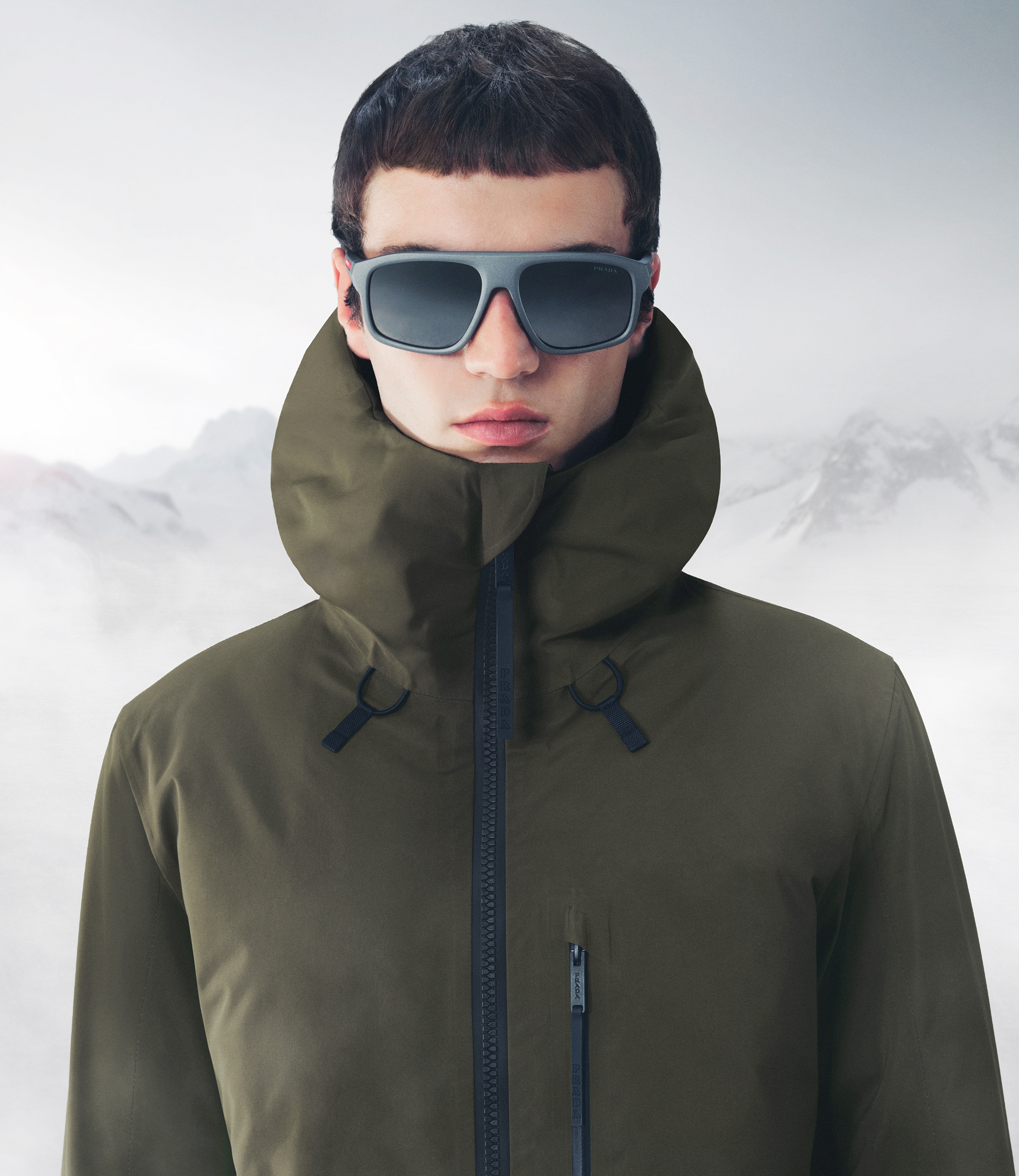 Prada Linea Rossa Eyewear 2025 | PRADA - 日本