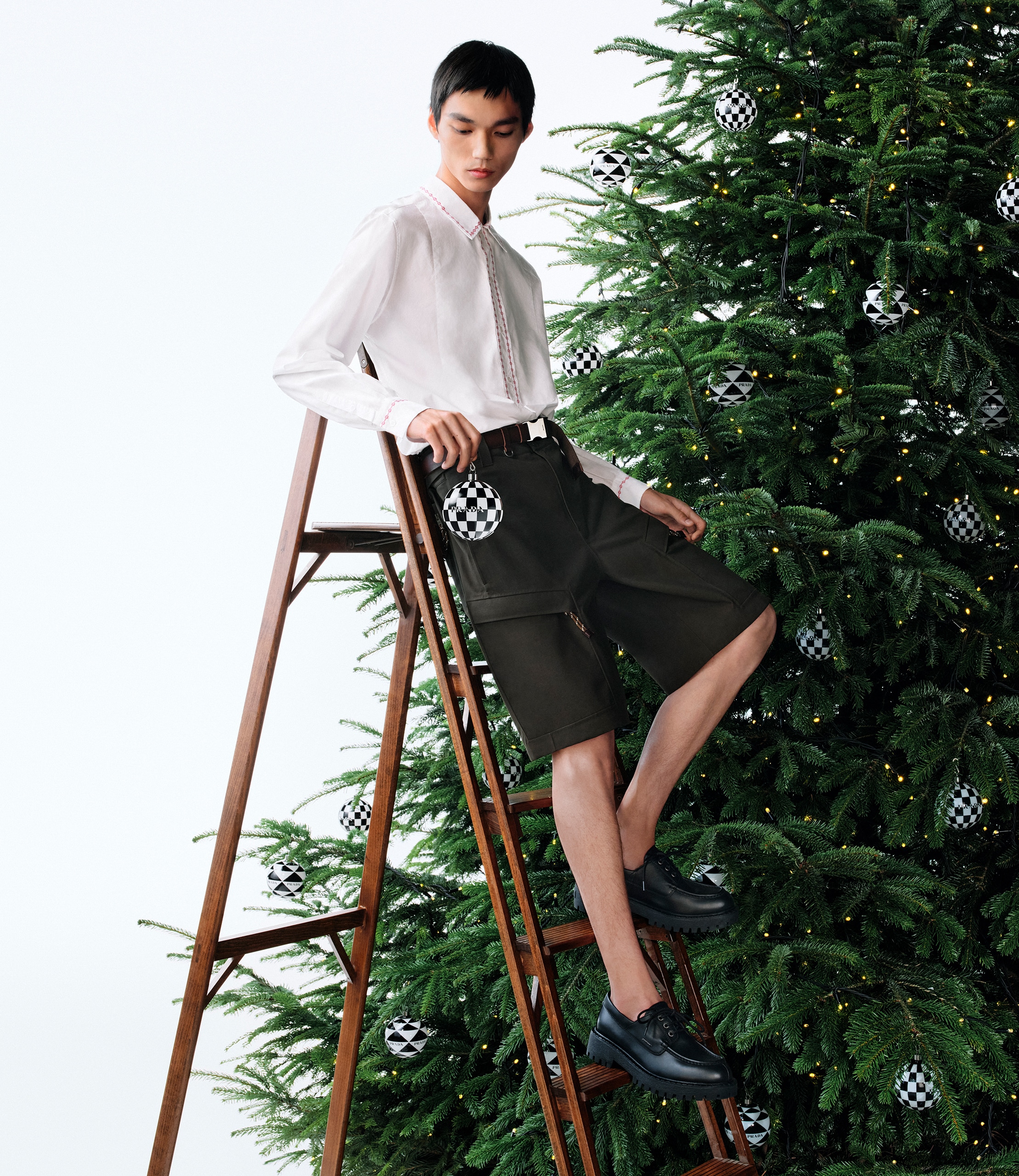 A Winter's Tale Prada pop-up | PRADA - 日本