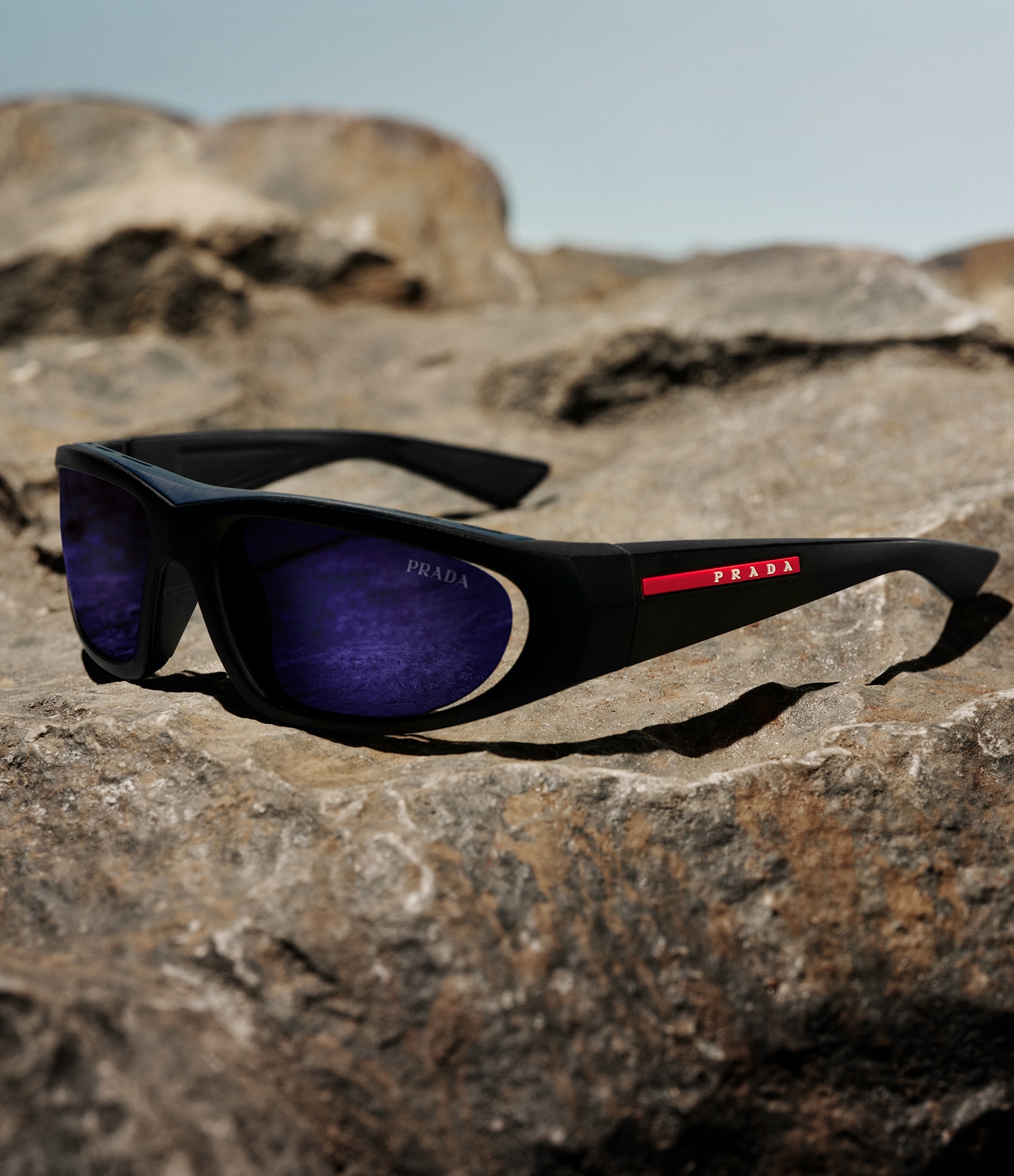 【期間限定値下げ】正規店購入！PRADA サングラス アビエーター 2025 Prada Linea Rossa Eyewear 2025 | PRADA - 日本