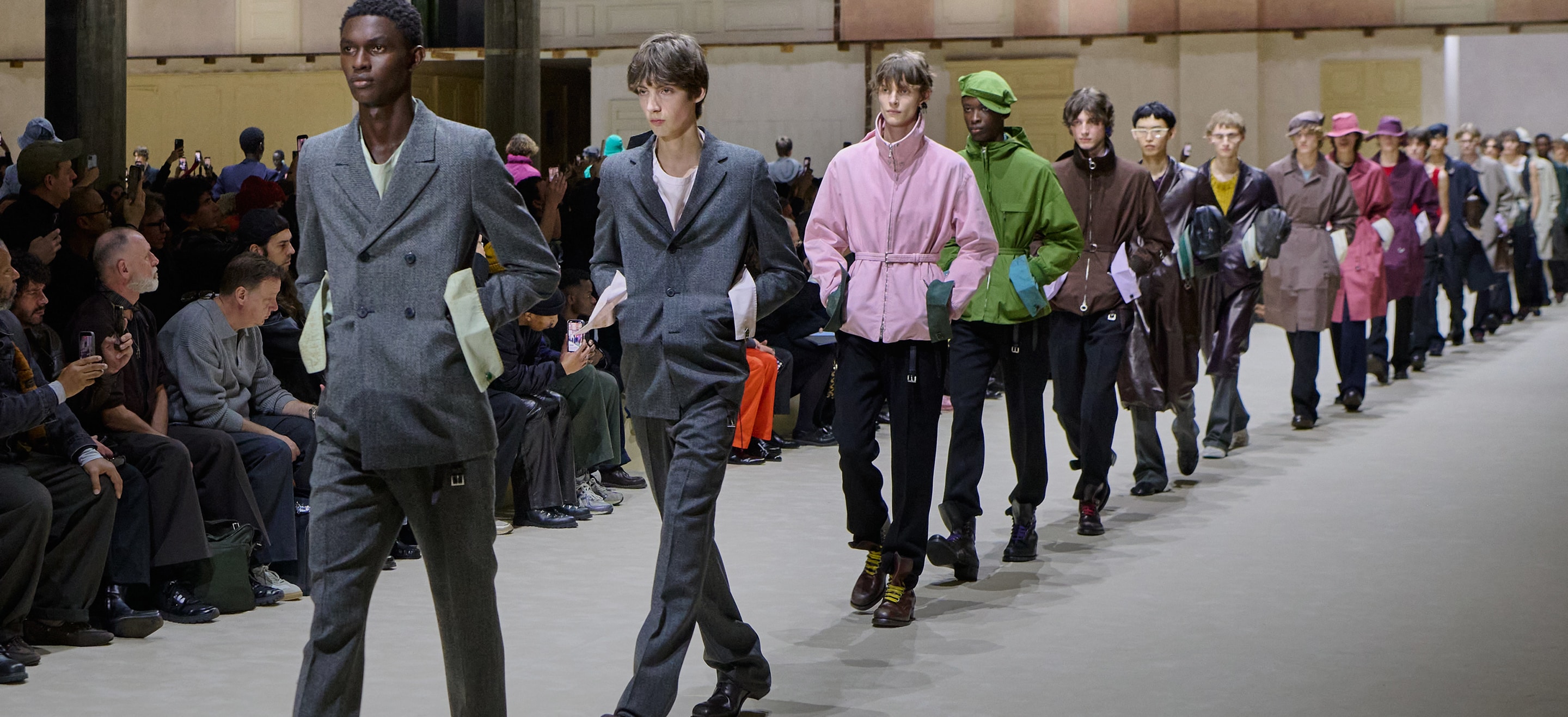 https://www.prada.com/content/dam/pradanux/pradasphere/2026/fashion_shows/fw26-menswear/asset/hero_free_DT.jpg
