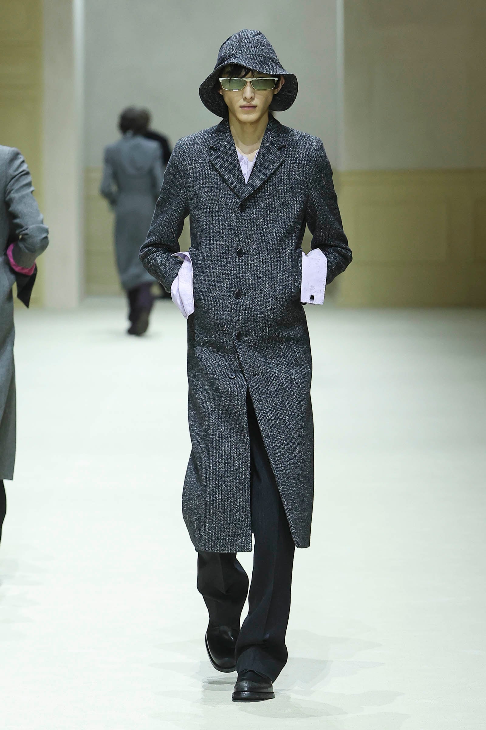 超希少　ヴィンテージ　99FW PRADA リアルファーコート archive 021.jpg