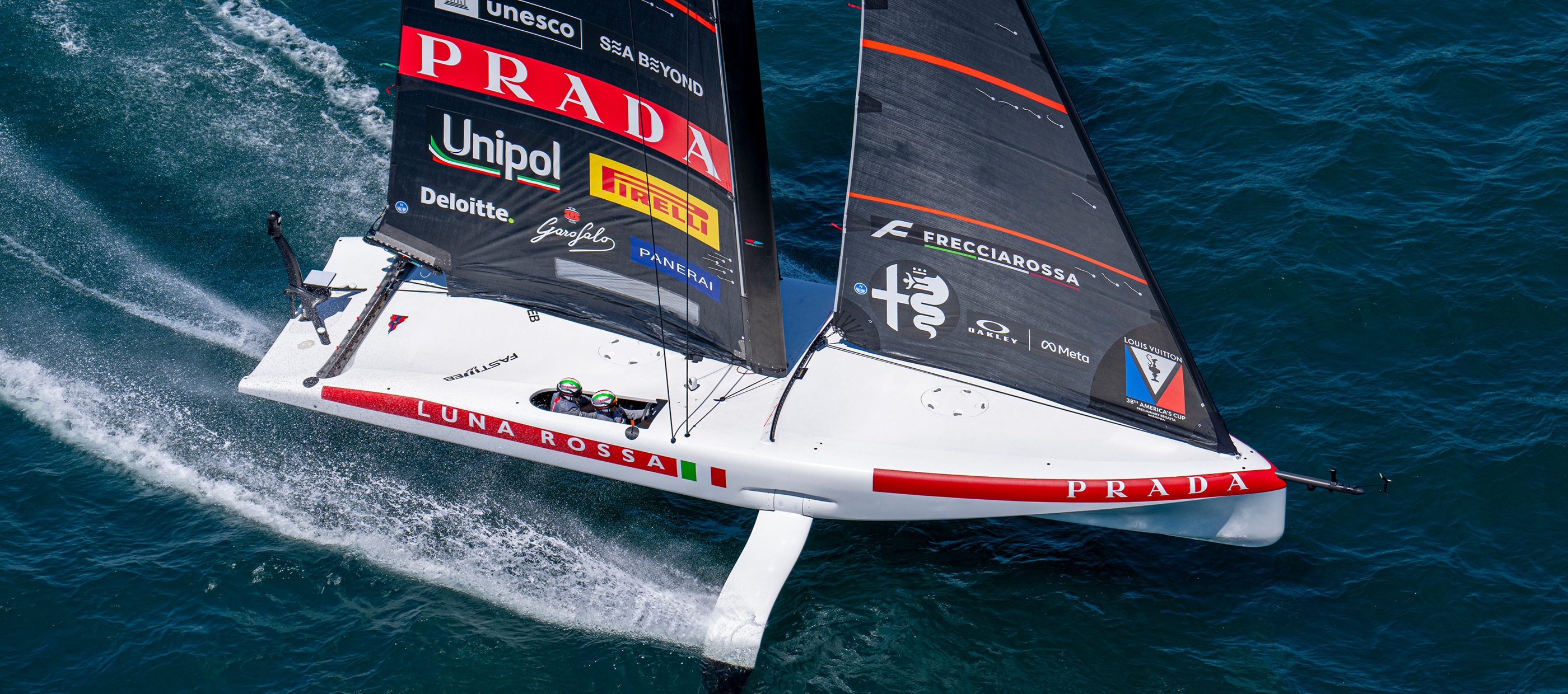 Prada Luna Rossa Team | PRADA - Spain