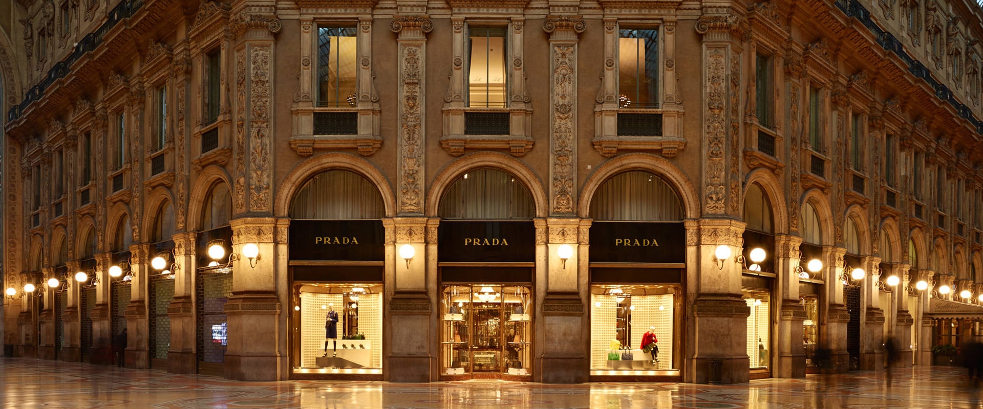 prada milano store