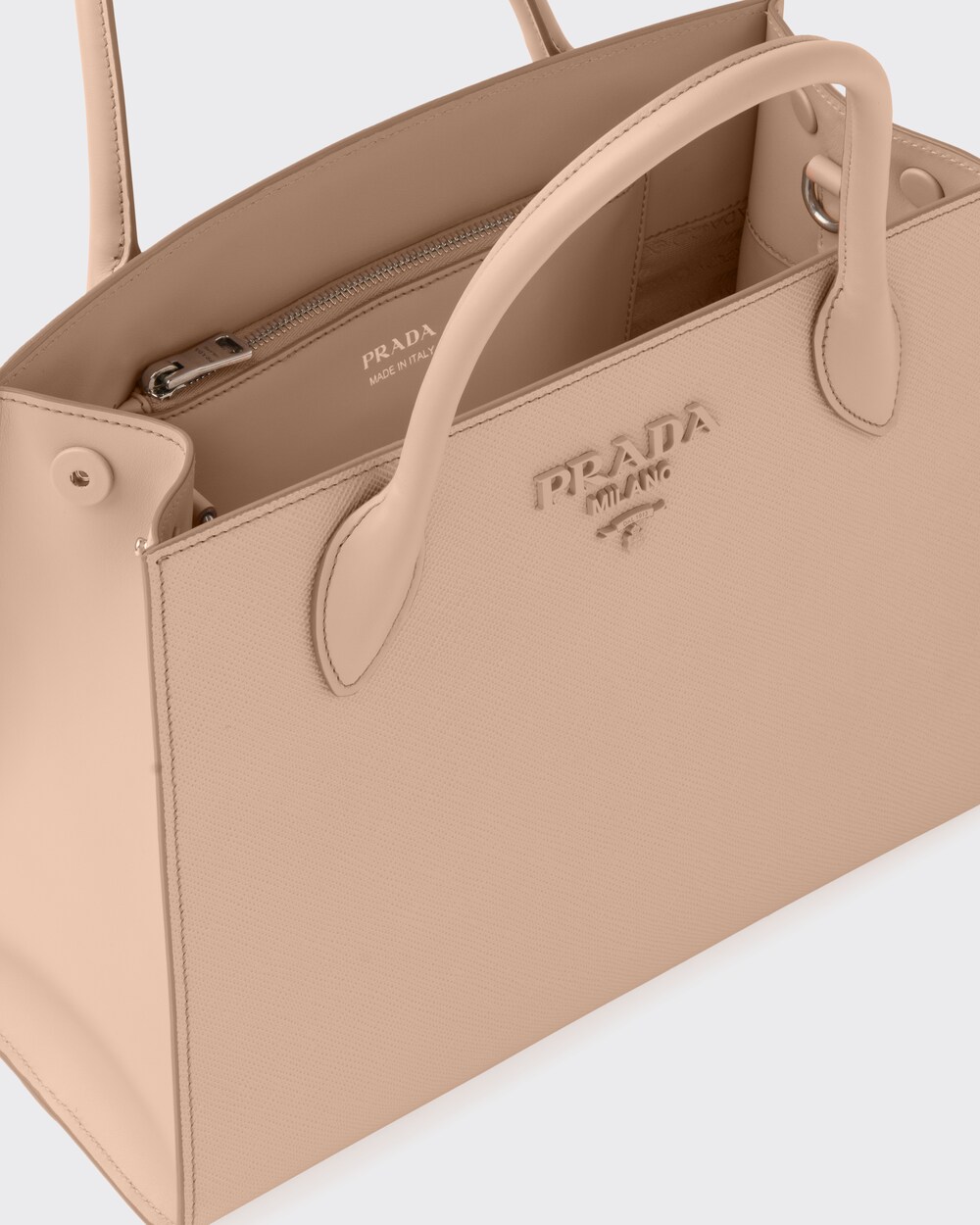 Borsa Prada Monochrome Medium in Saffiano Cammeo | Prada