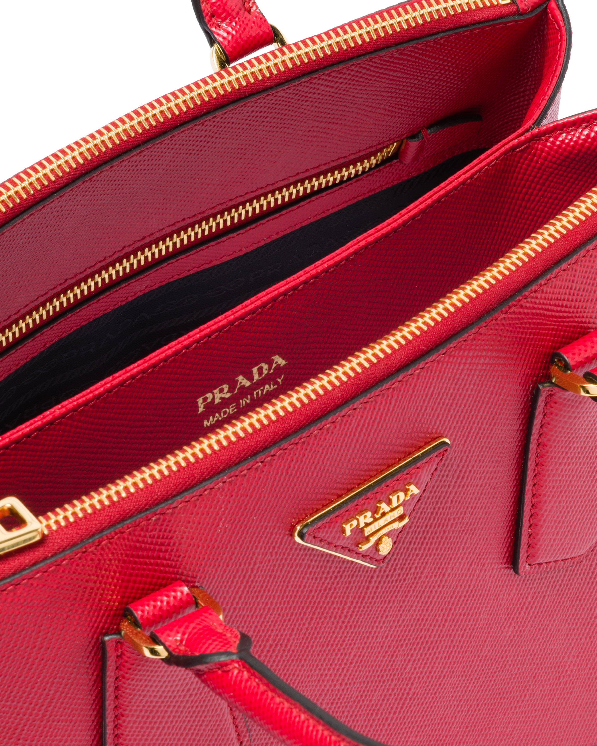 prada galleria red