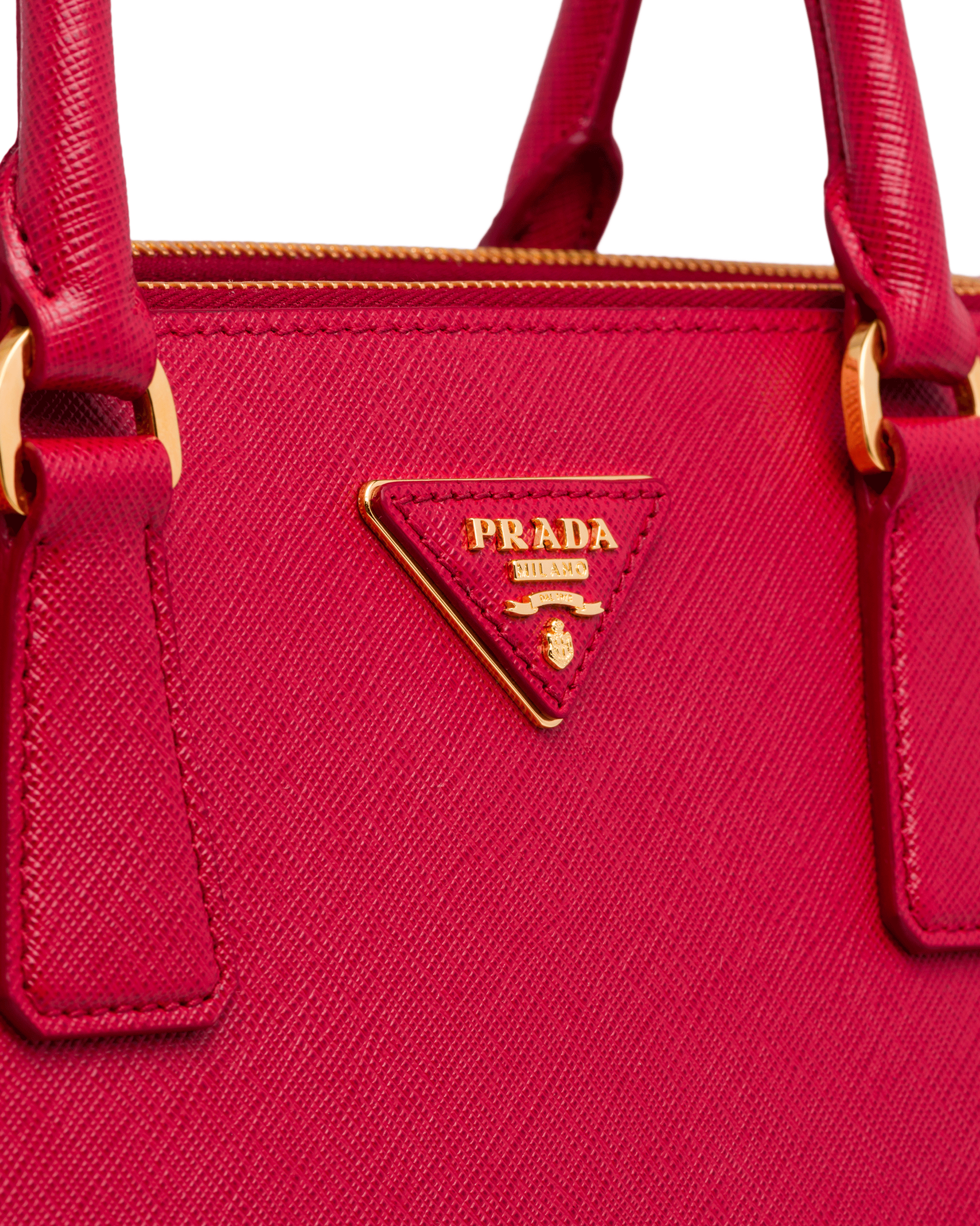 prada red