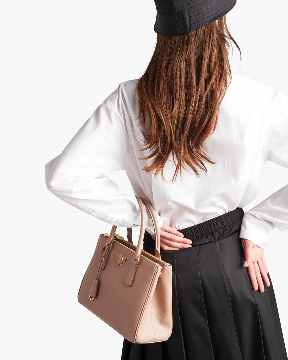 prada saffiano bag medium