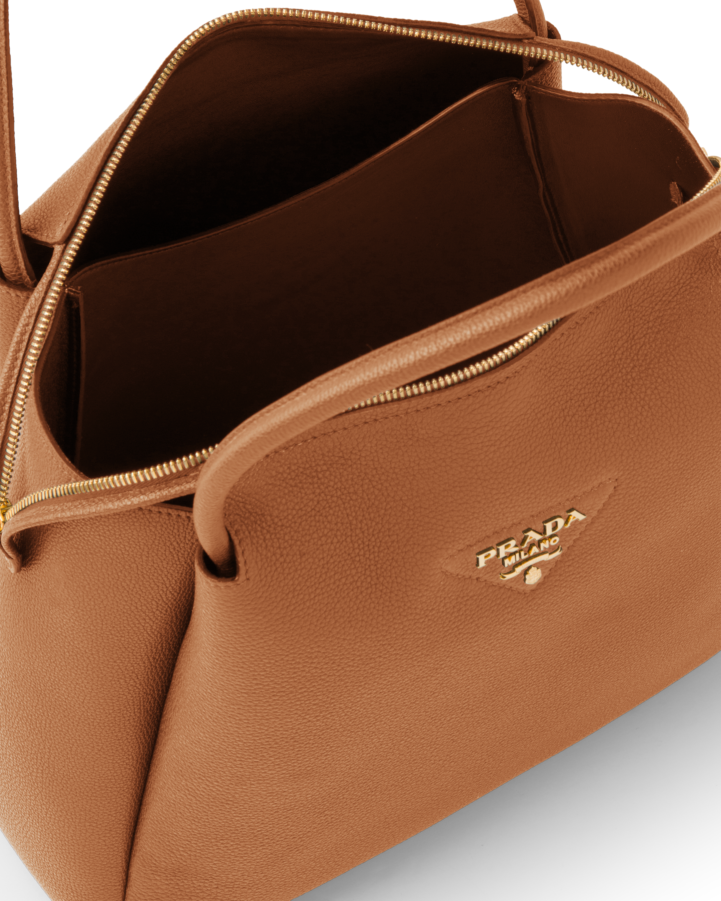 Medium leather handbag