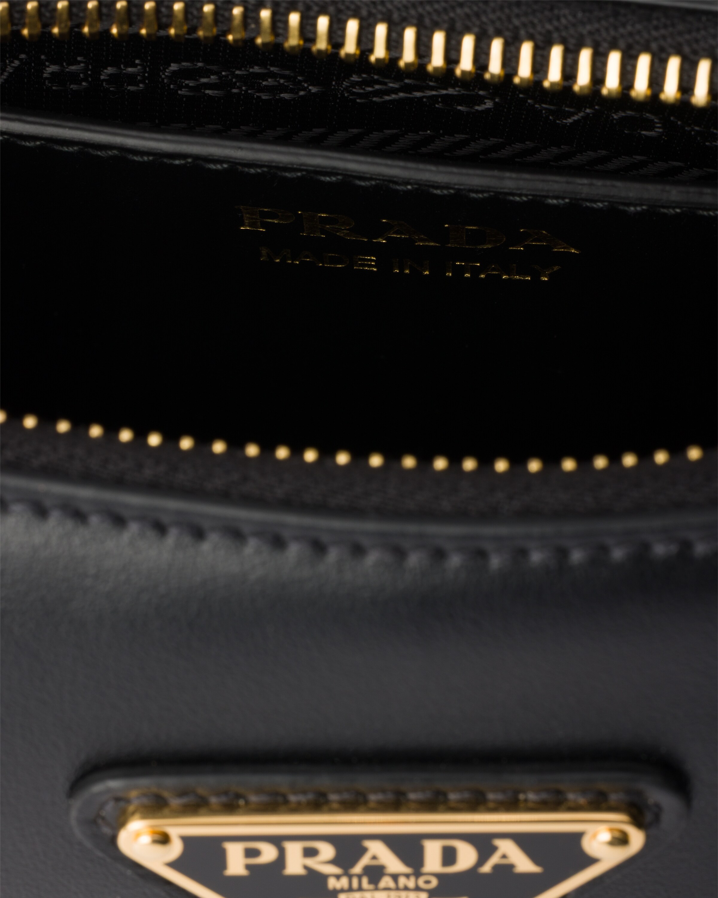 Prada Pelle In Black