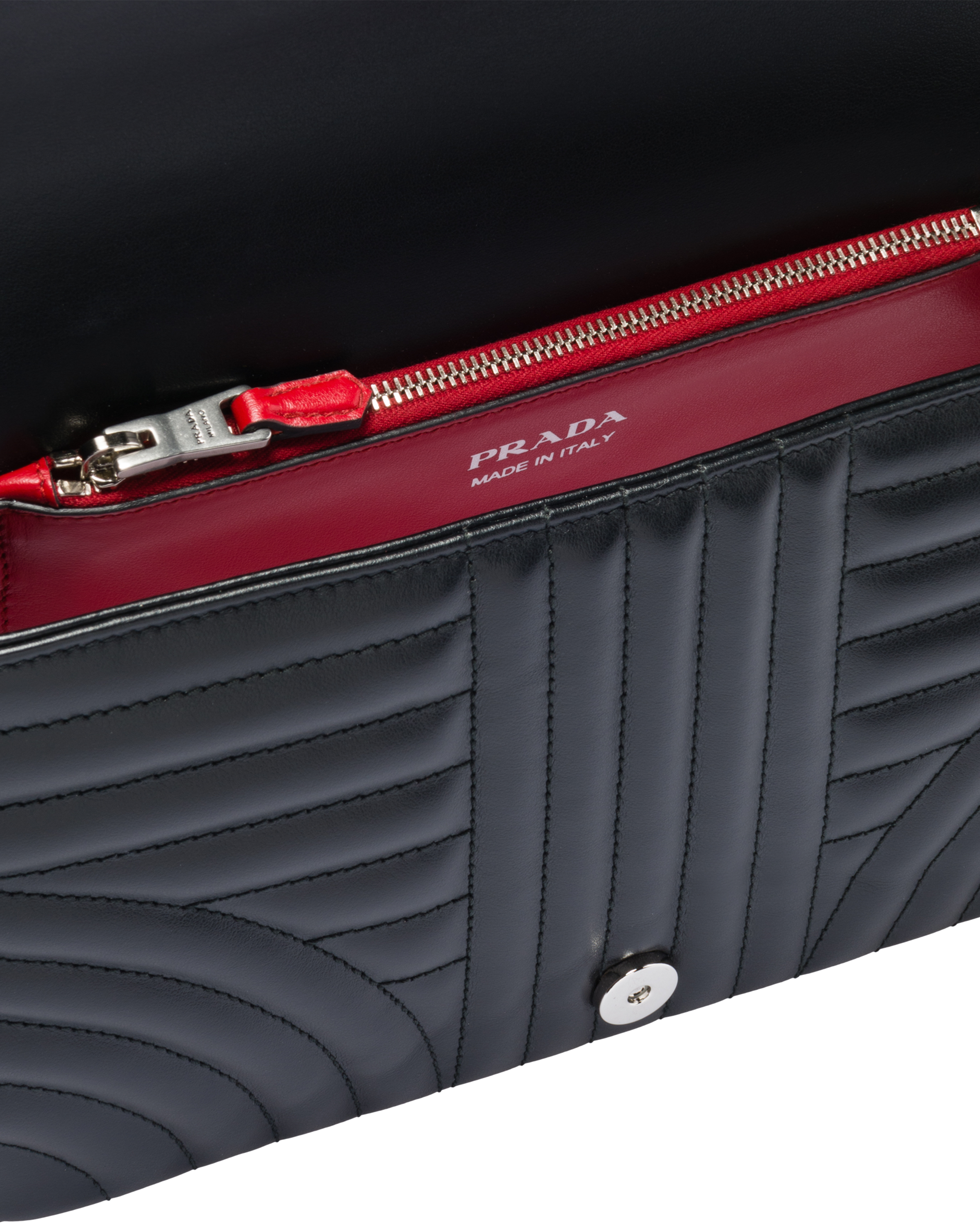 prada diagramme medium