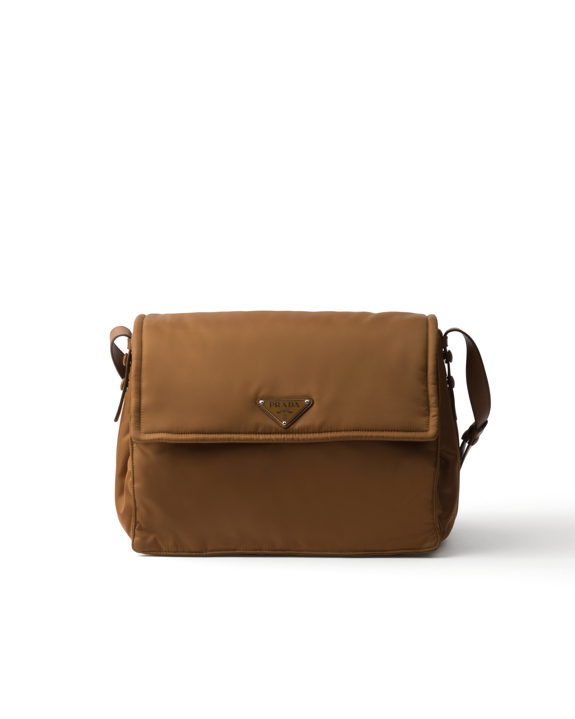 Grand Sac Porté Épaule Prada Traveller En Re-nylon Matelassé, Femme, Brandy