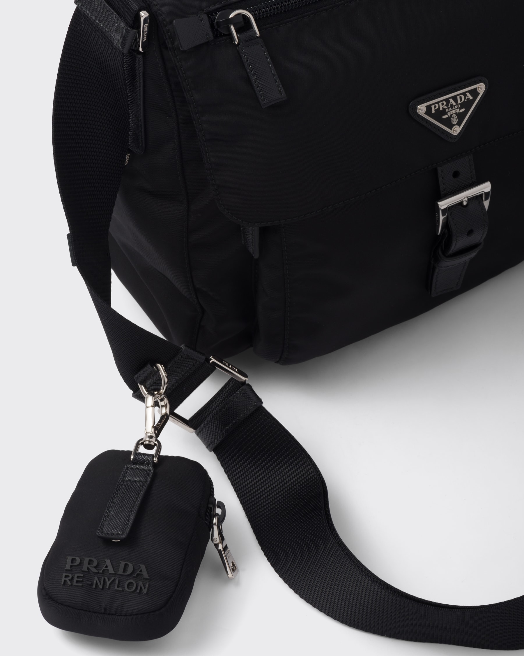 黑色 Re-nylon单肩包 | PRADA
