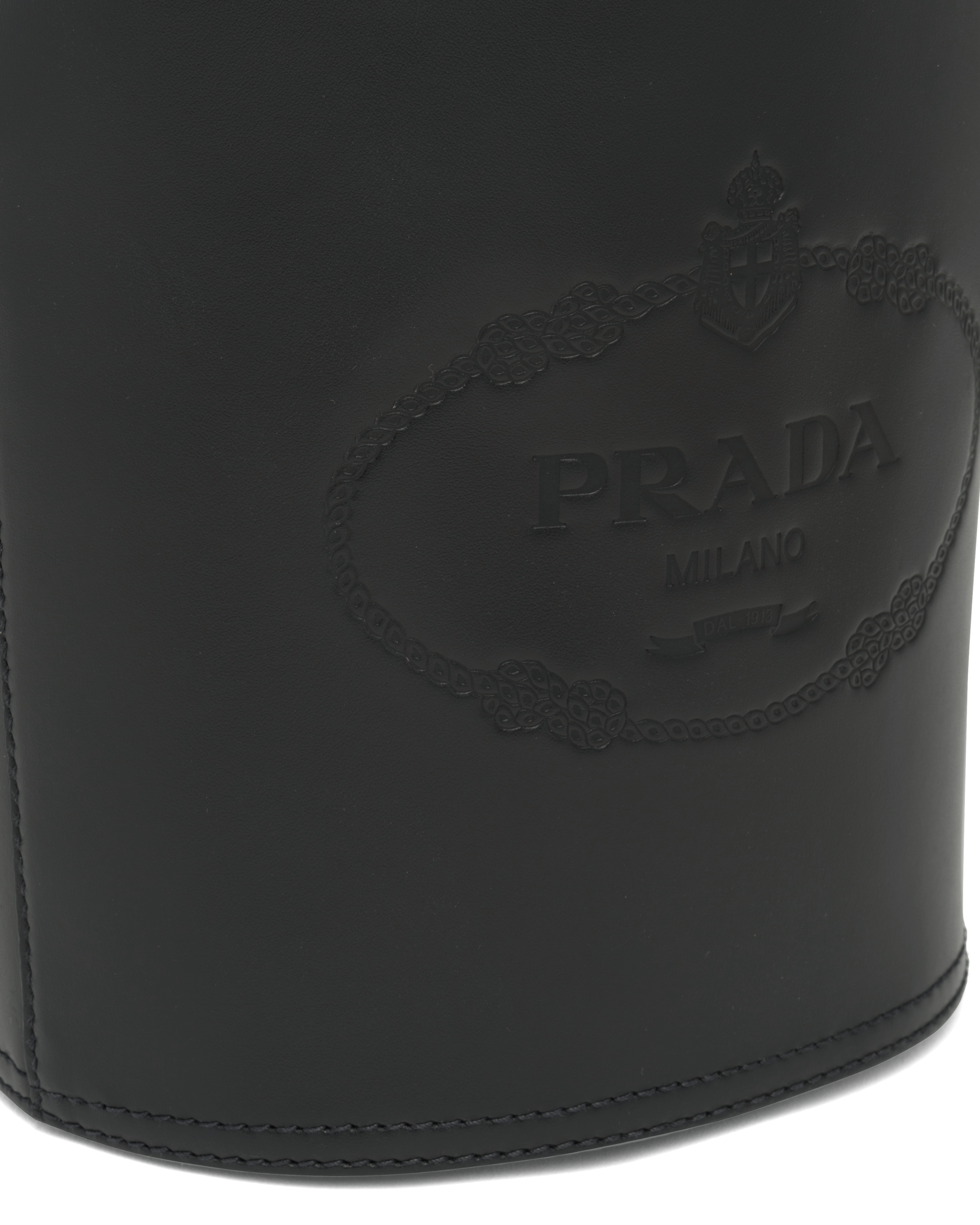 ブラック プラダ タンブール ウッドハンドル レザーバケットバッグ Prada