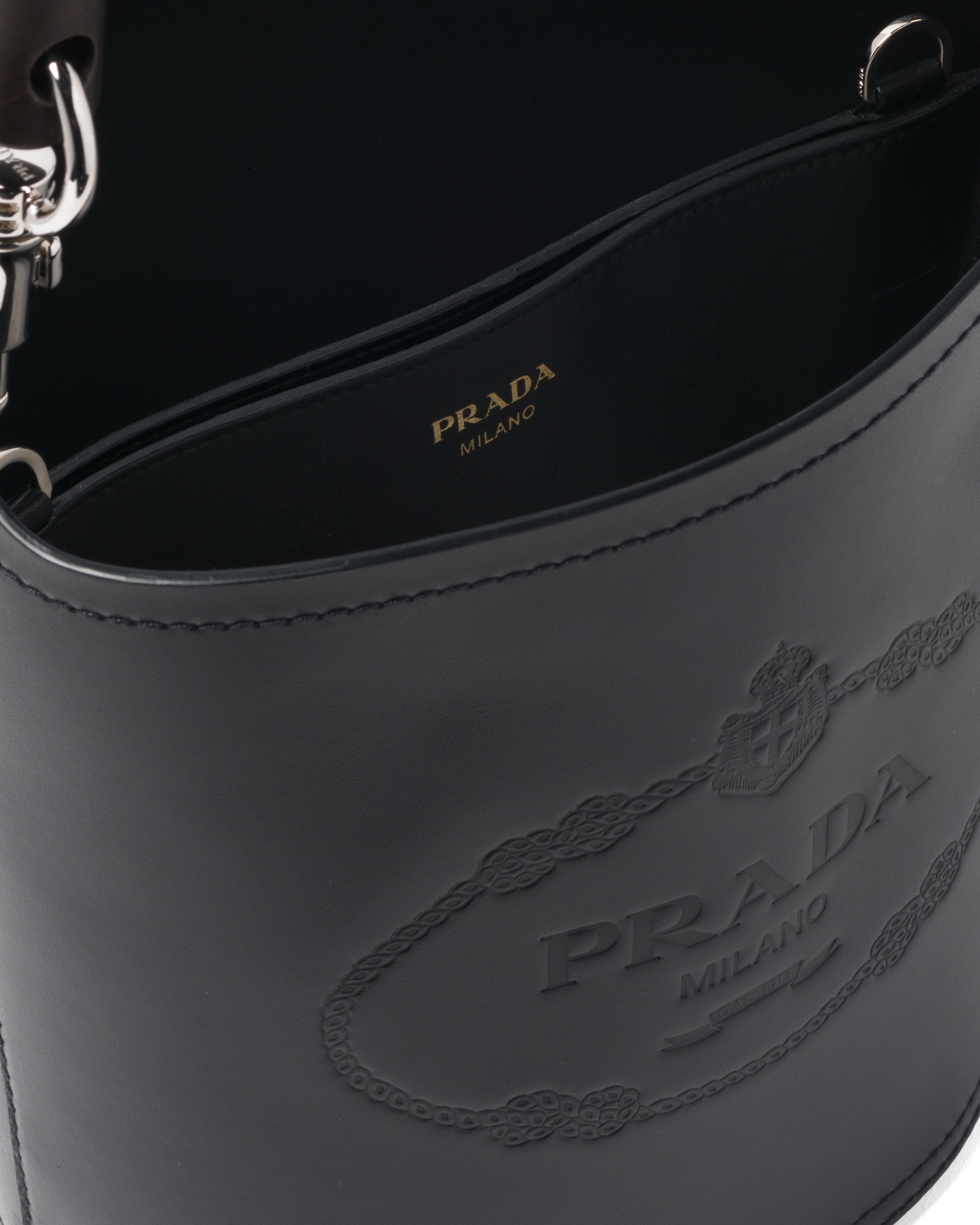 ブラック プラダ タンブール ウッドハンドル レザーバケットバッグ Prada