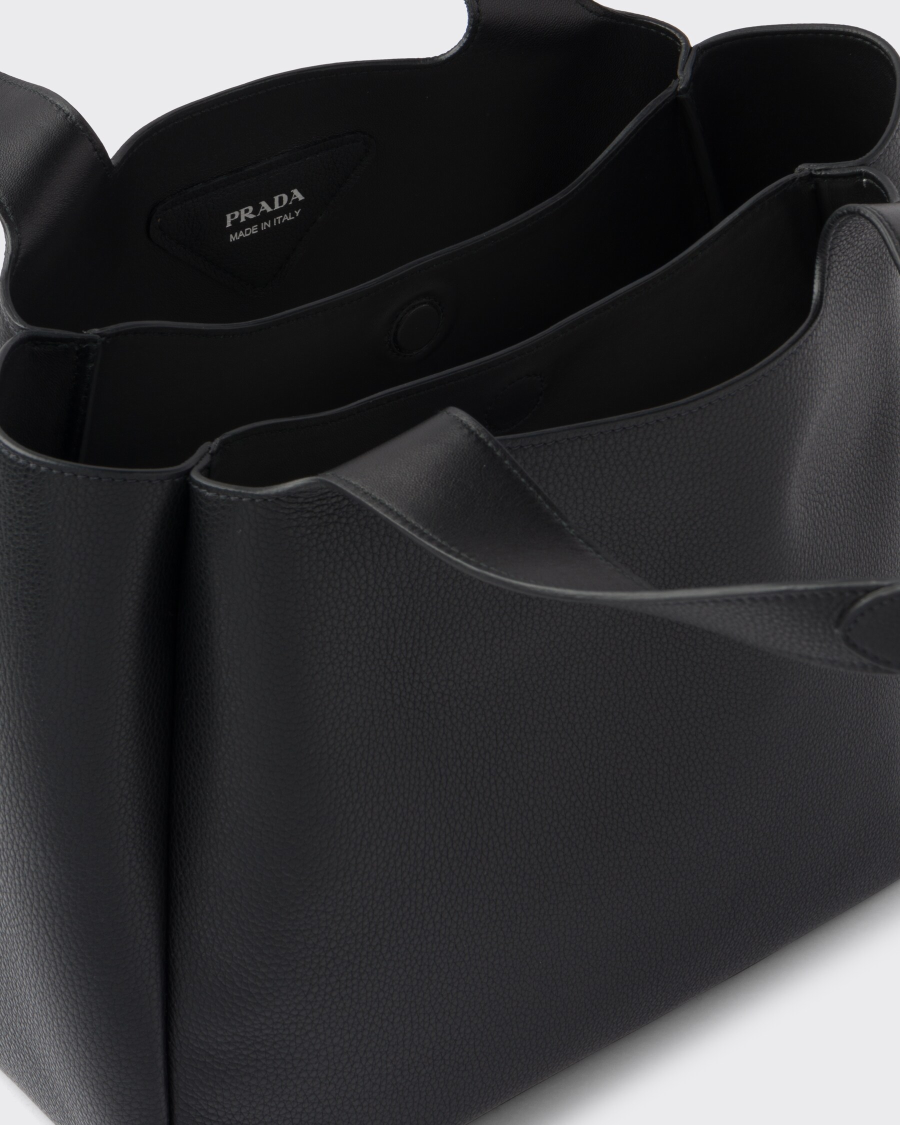 Parma Leather Handbag D28 Black