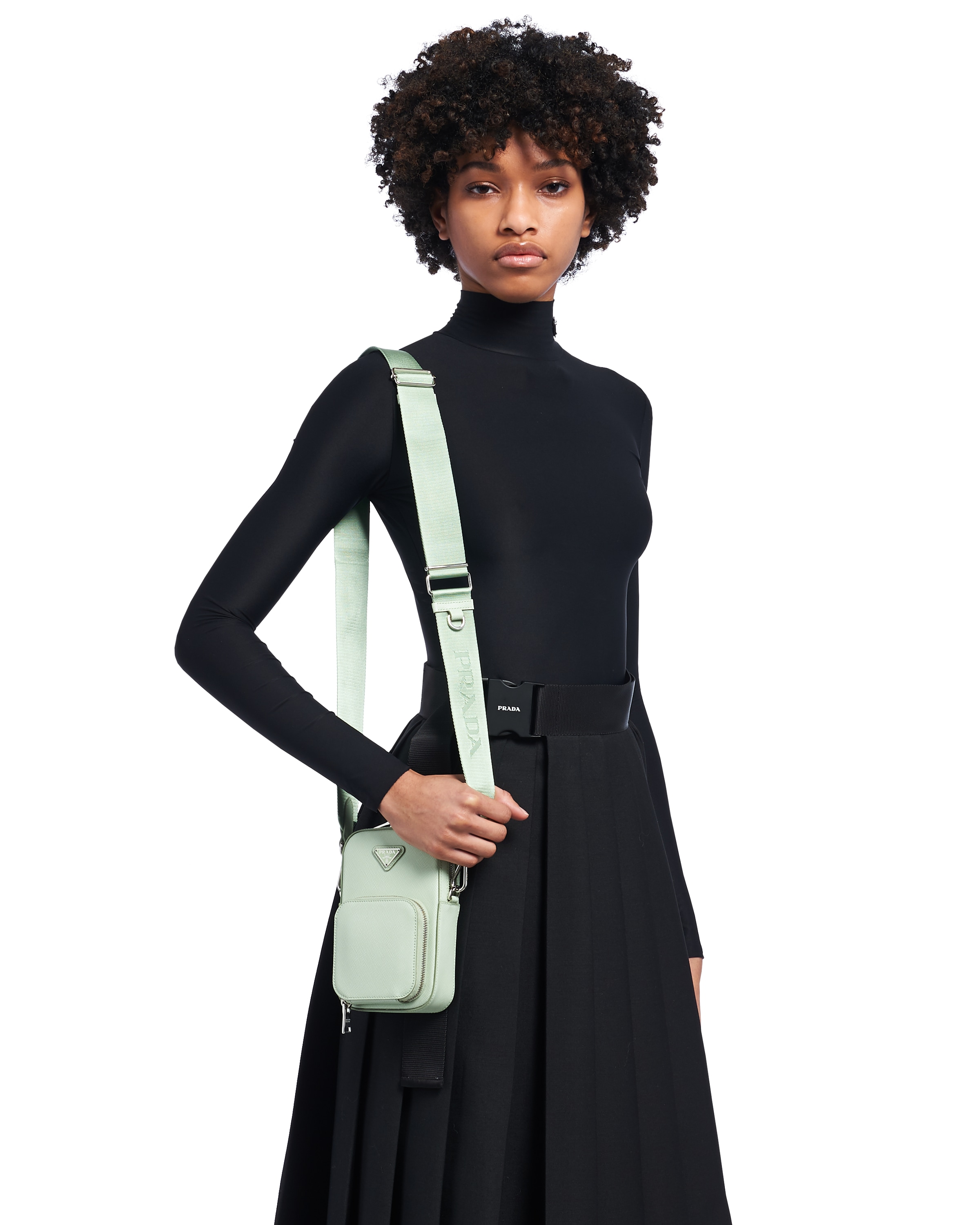 prada saffiano皮革迷你手袋 2