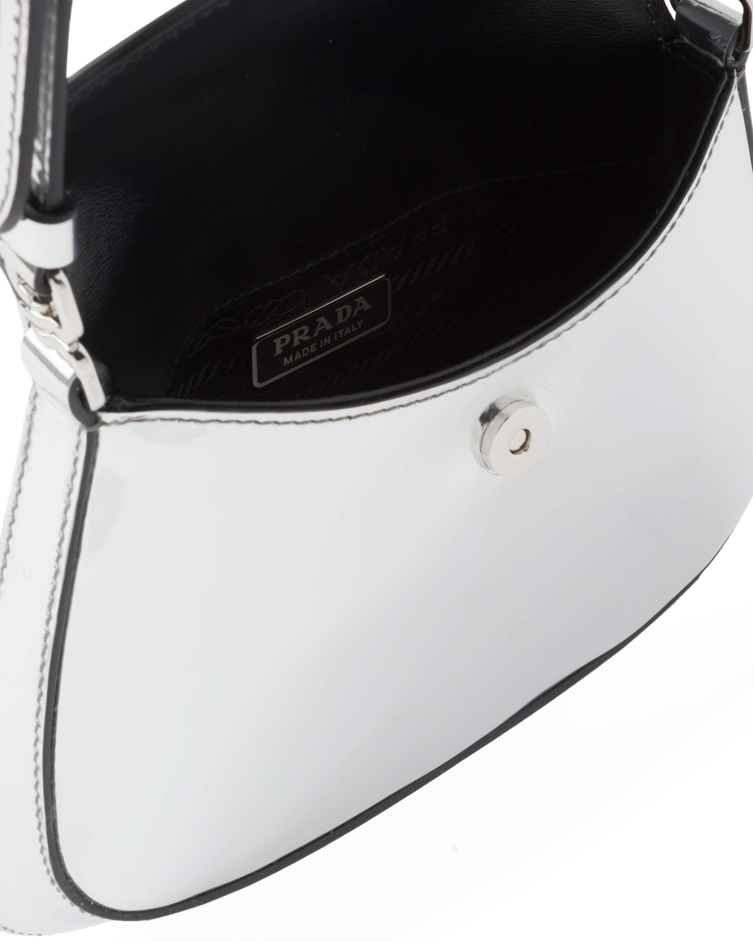 prada prada cleo 亮面皮革迷你翻盖式单肩包 5