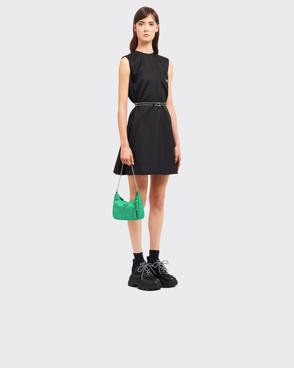 prada nylon bolsa with chain