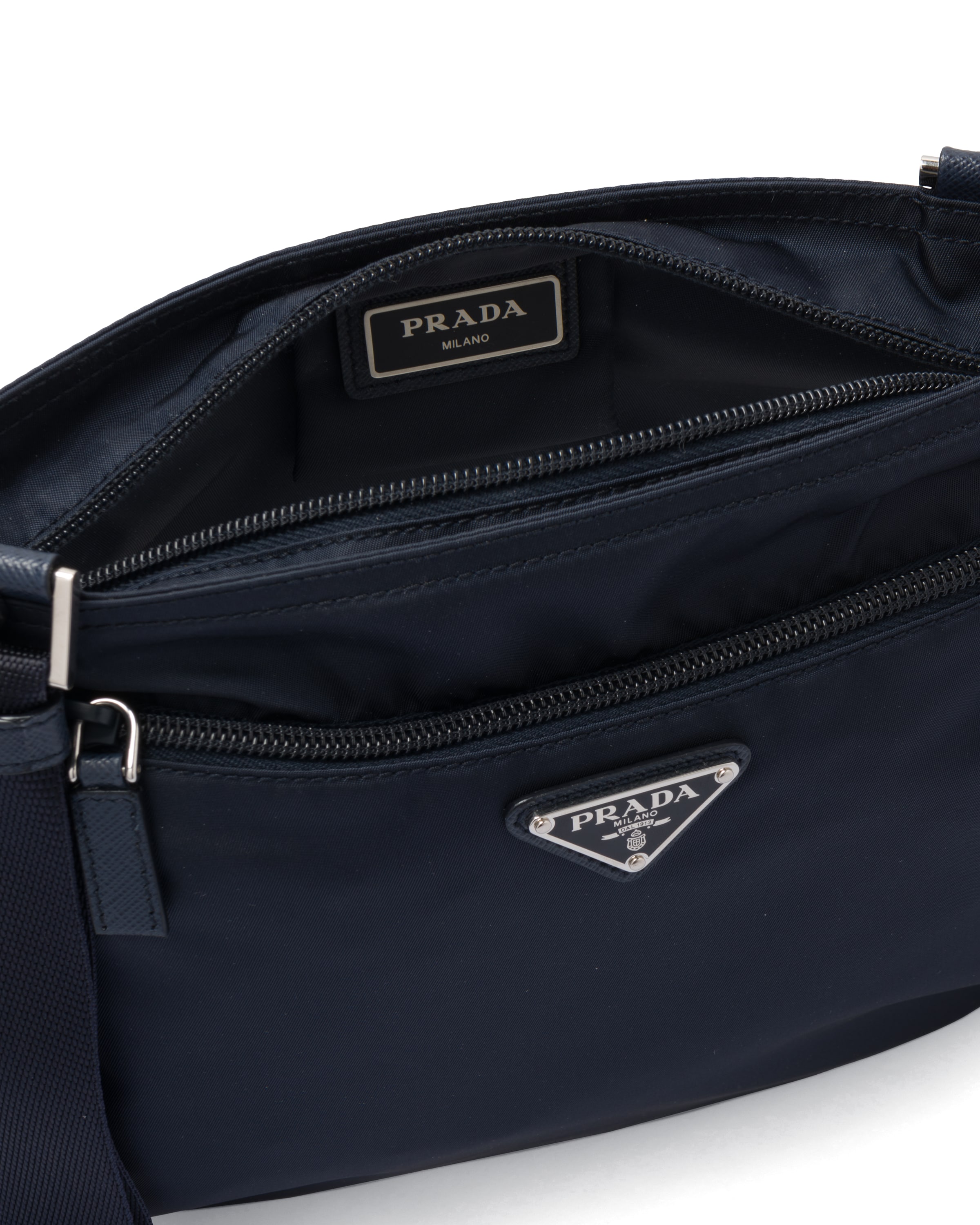 ナイロン ショルダーバッグ Prada