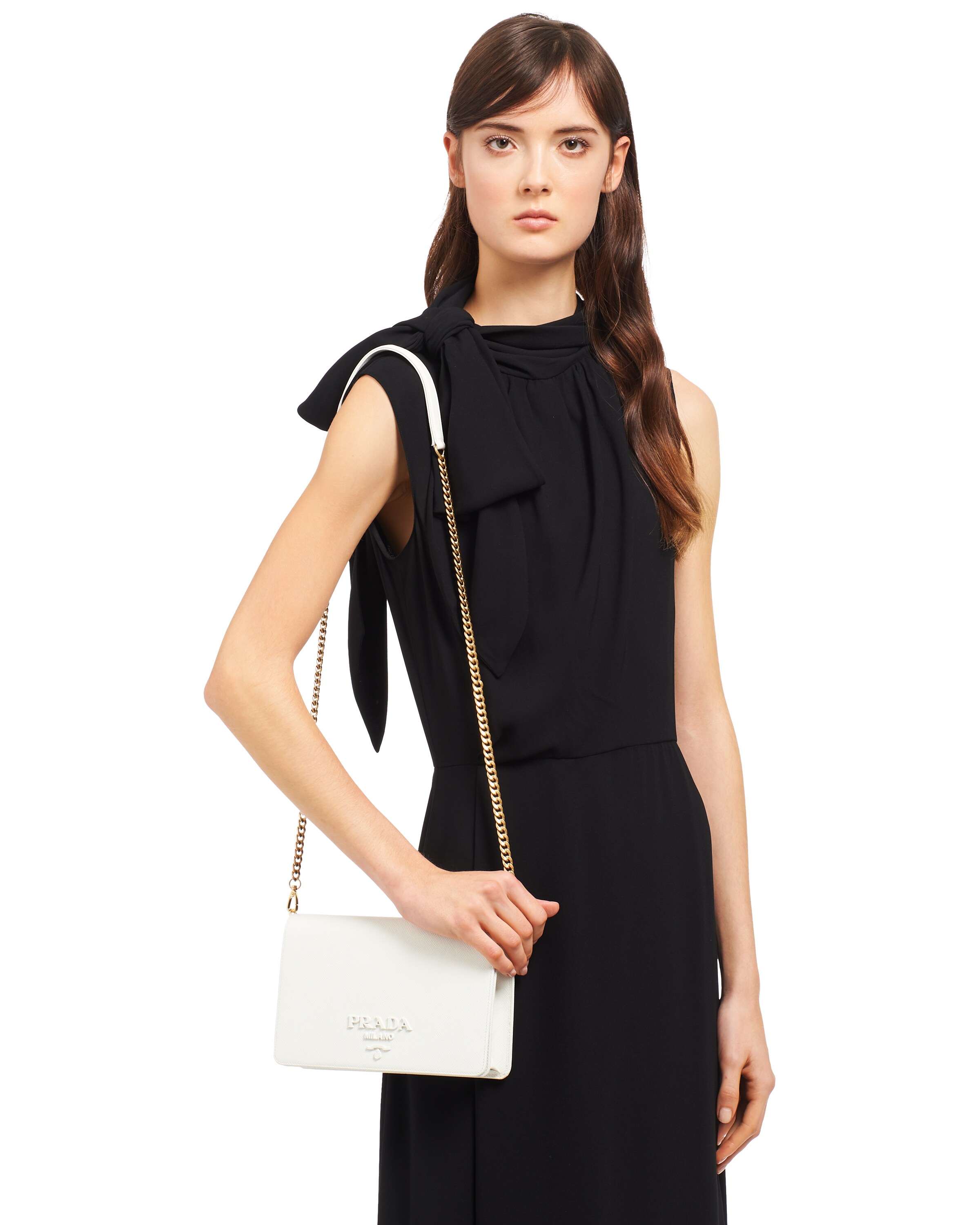 prada saffiano 皮革迷你手袋 2