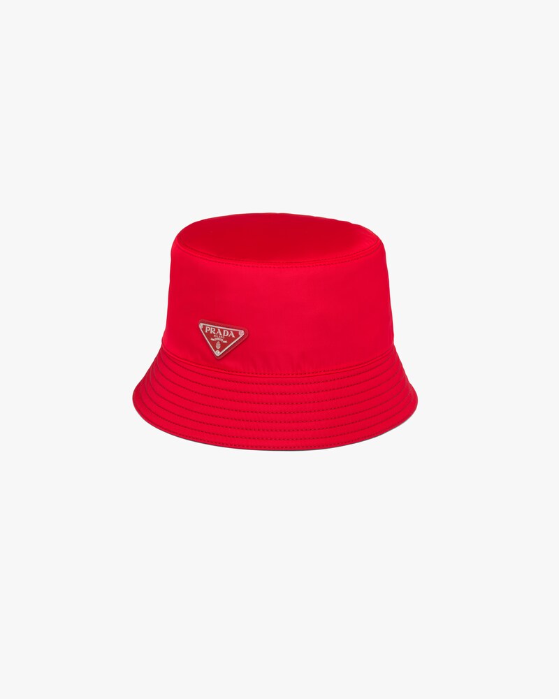 red prada hat