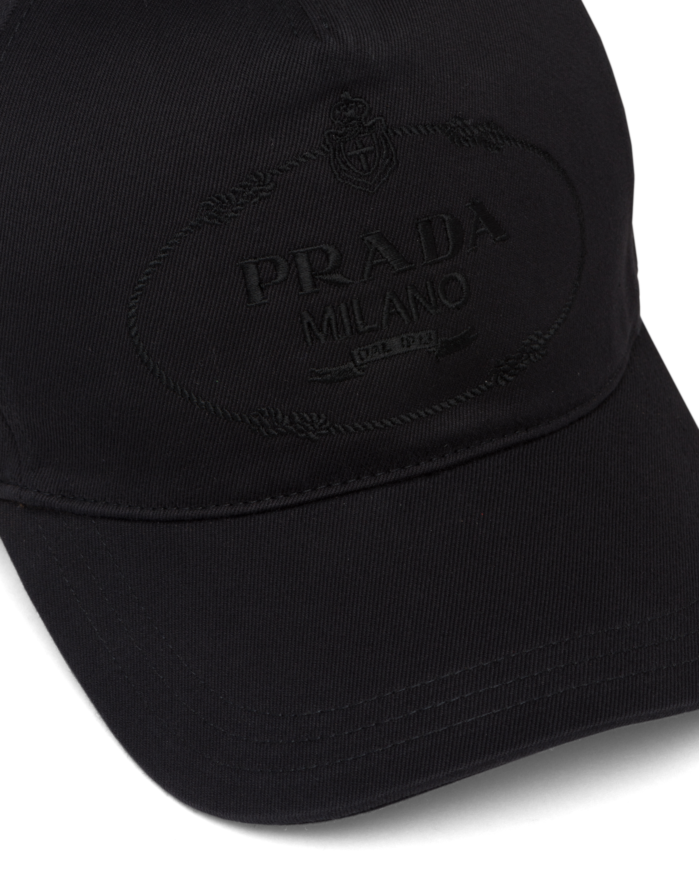prada cap black