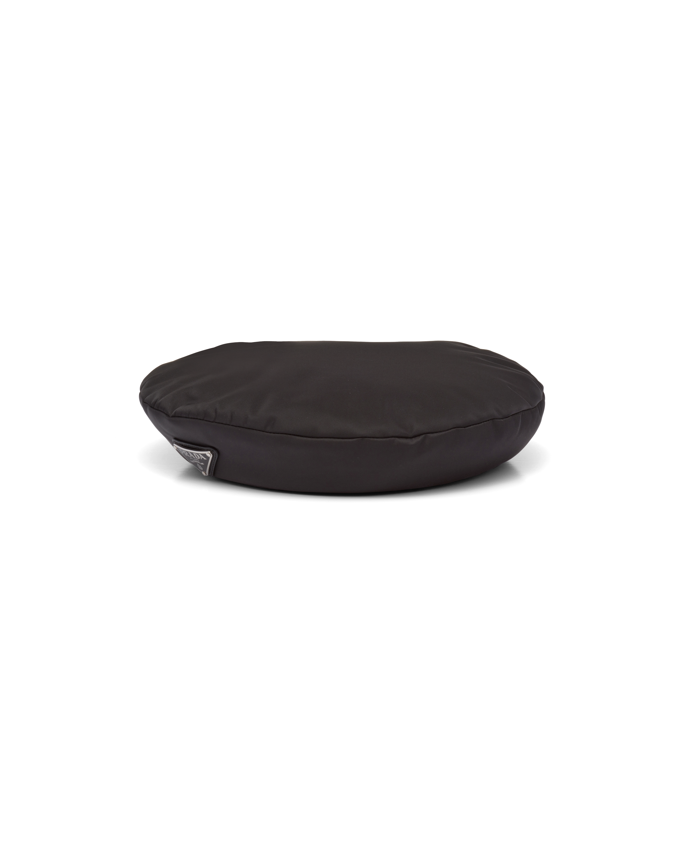 Prada Triangle-logo Beret In Schwarz
