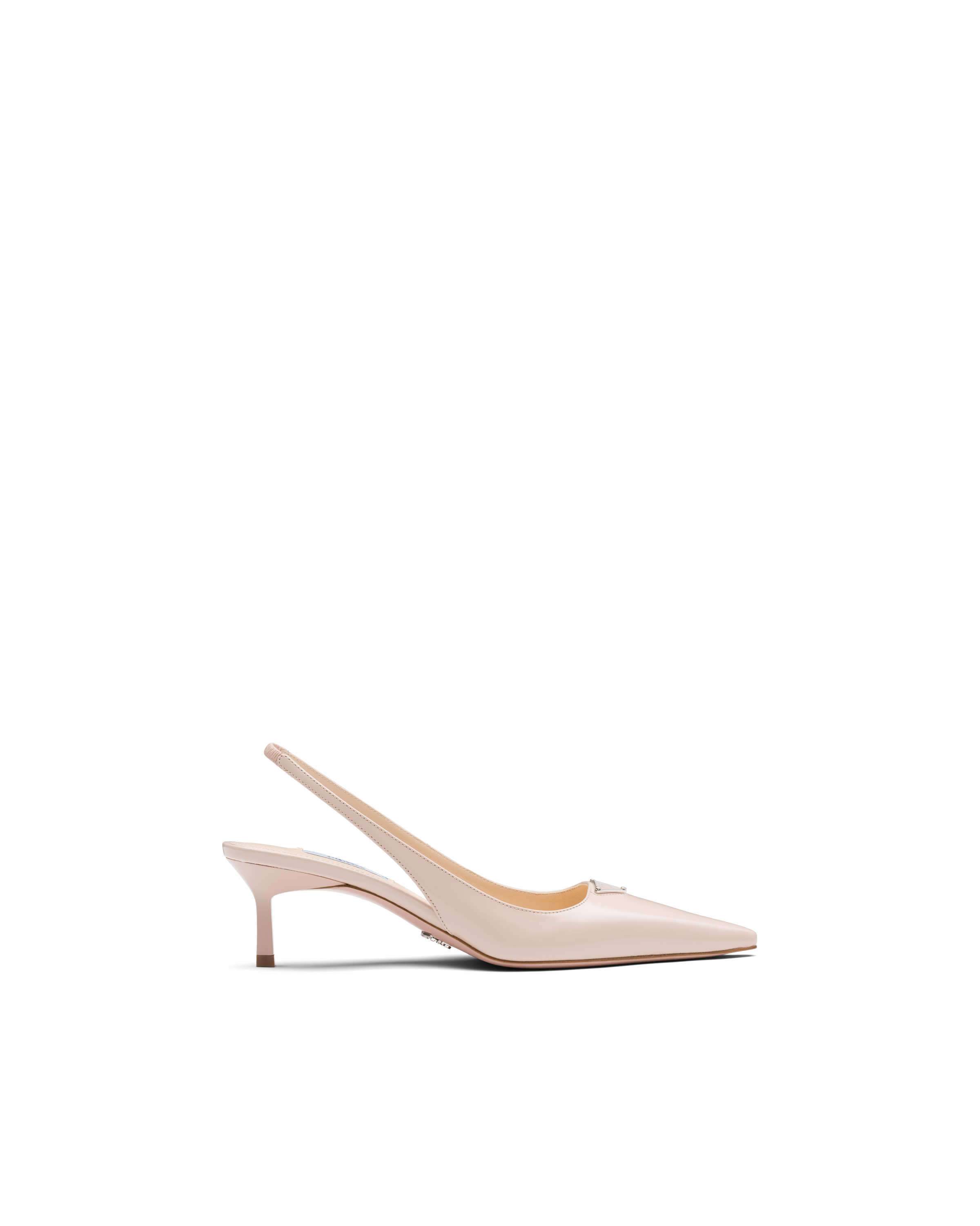 Chaussure a bride arriere