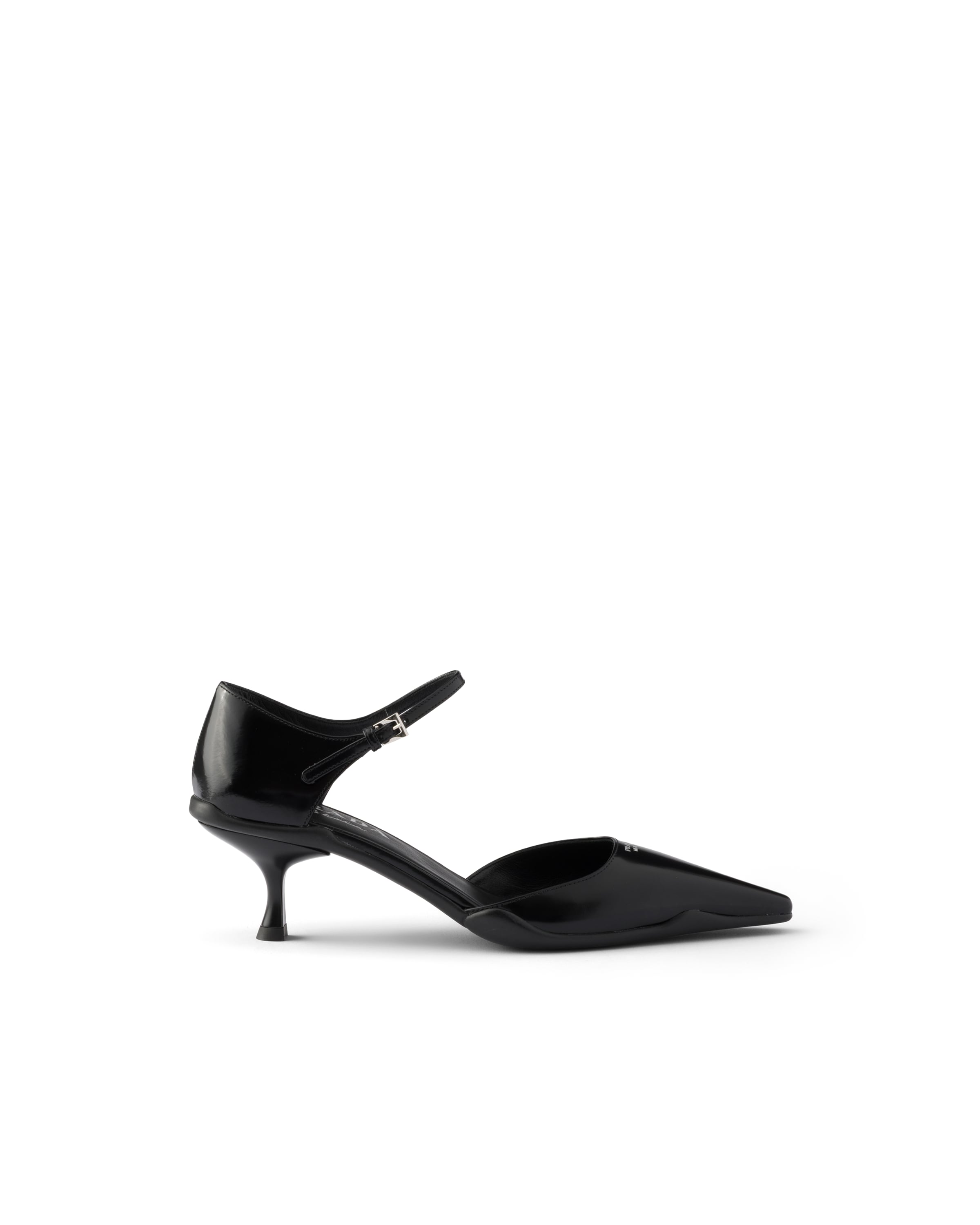 Prada 도르세이 브러시드 레더 펌프스 In Black