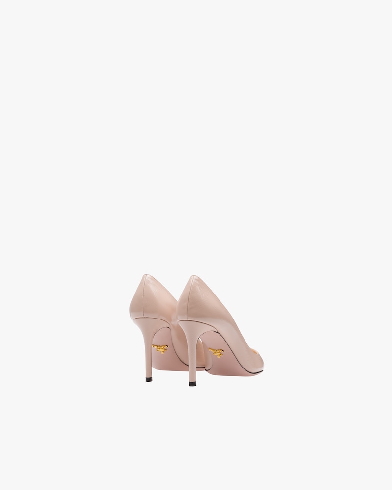 prada saffiano pumps