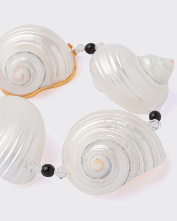 Silver bracelet with shells Silver bracelet with shells