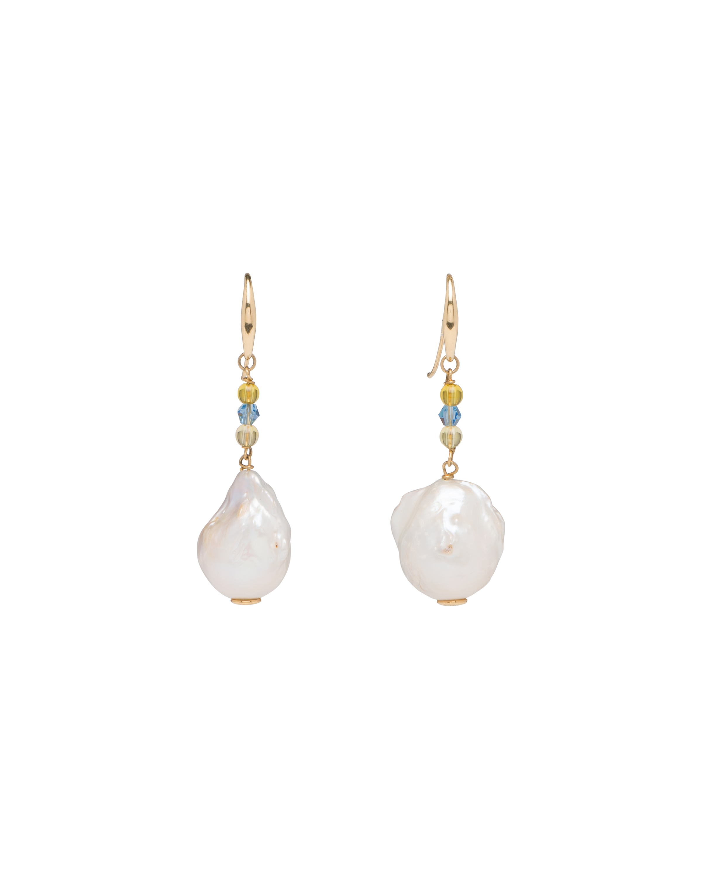 Prada Fine Jewellery Gold And Pearl Earrings Prada 00:00 prada fall/winter 21 womenswear collection 13:23 prada intersections. prada fine jewellery gold and pearl earrings