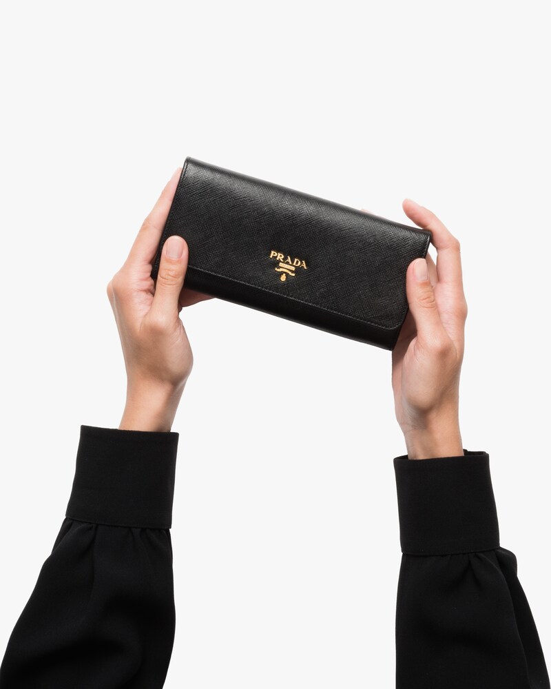 prada saffiano leather wallet