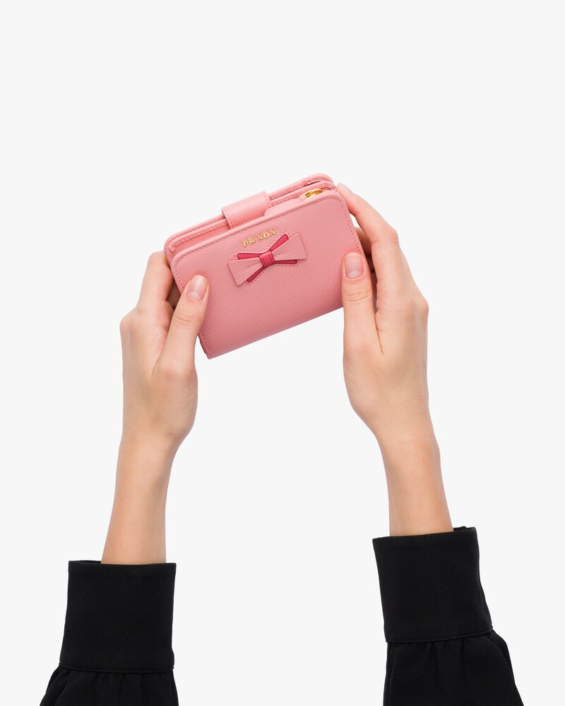 ピンク ピンク リボン付サフィアーノレザー 財布 Prada