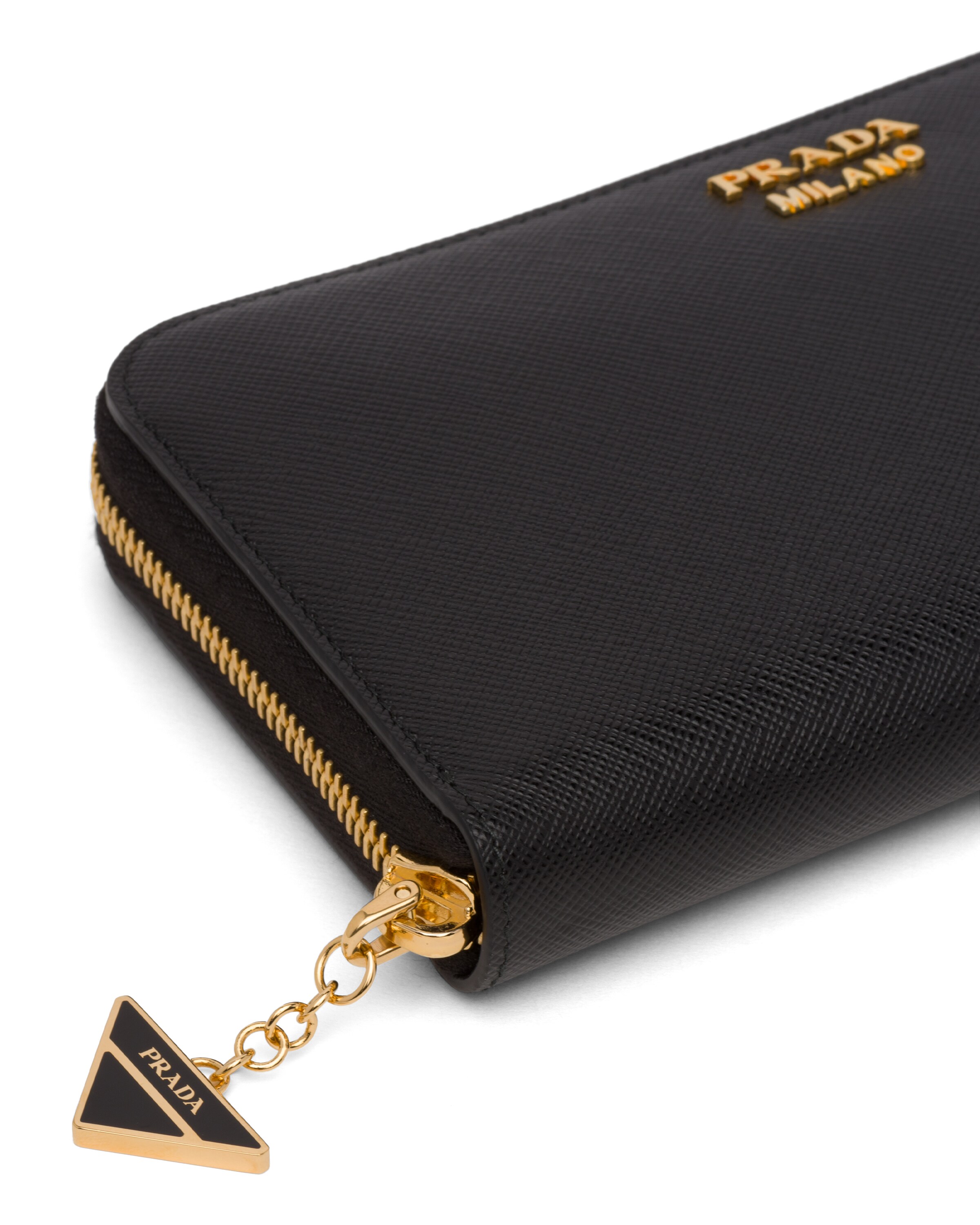 prada saffiano皮革钱包 6