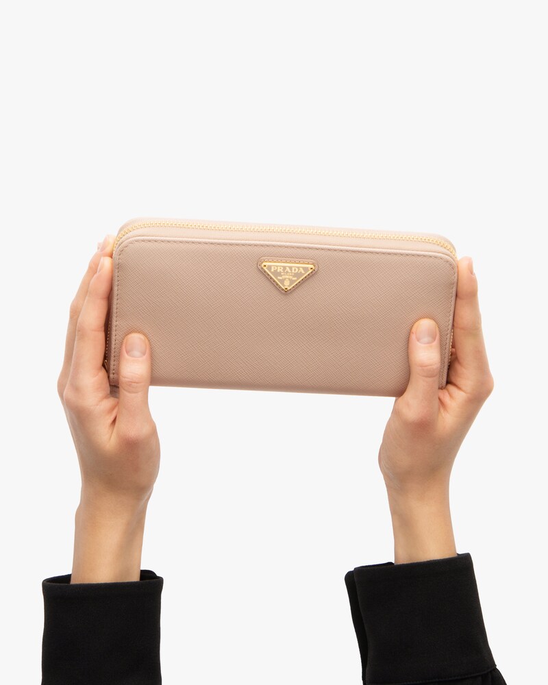 prada logo plaque wallet