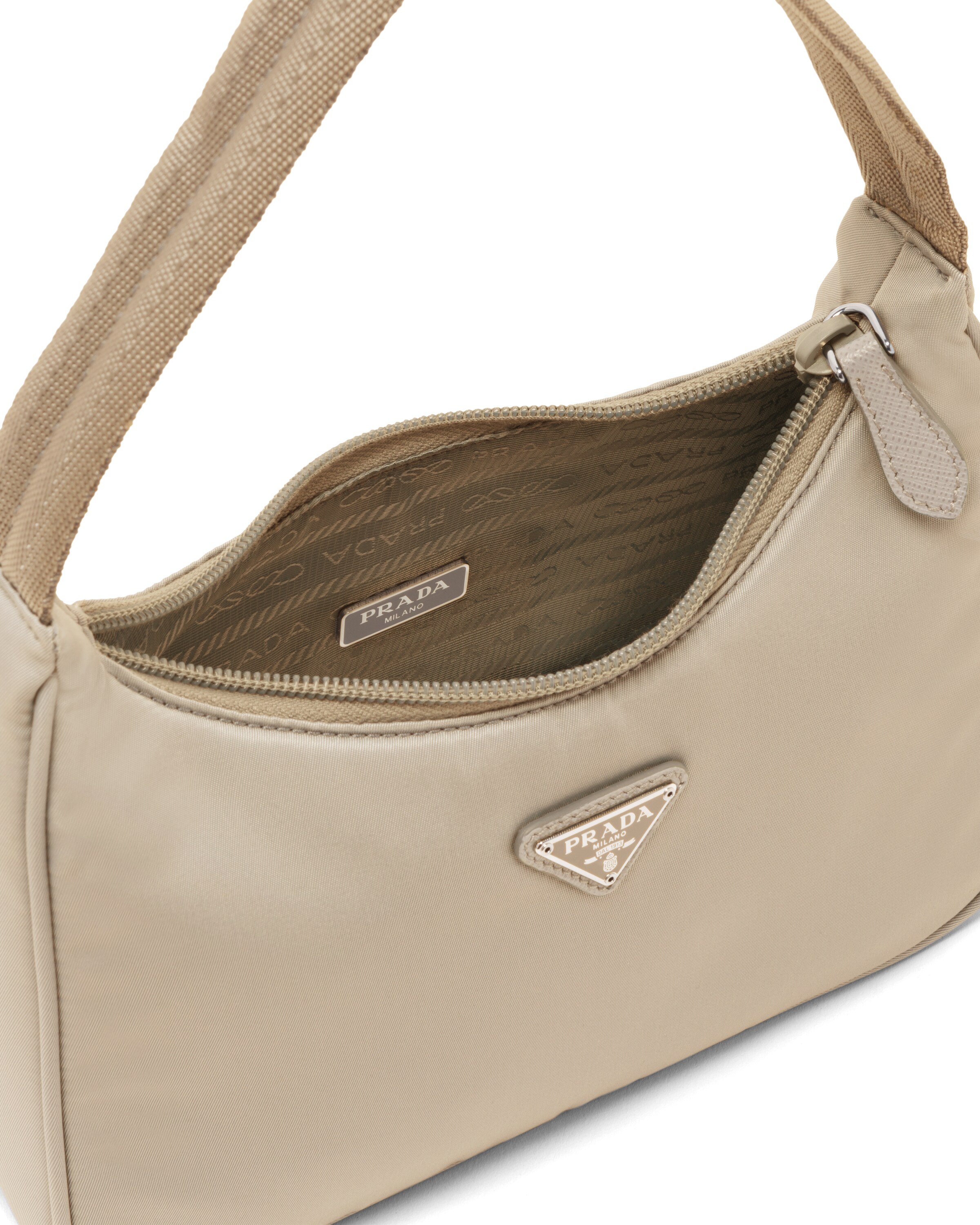 Mini sac ReEdition 2000 en ReNylon Beige Désert Prada