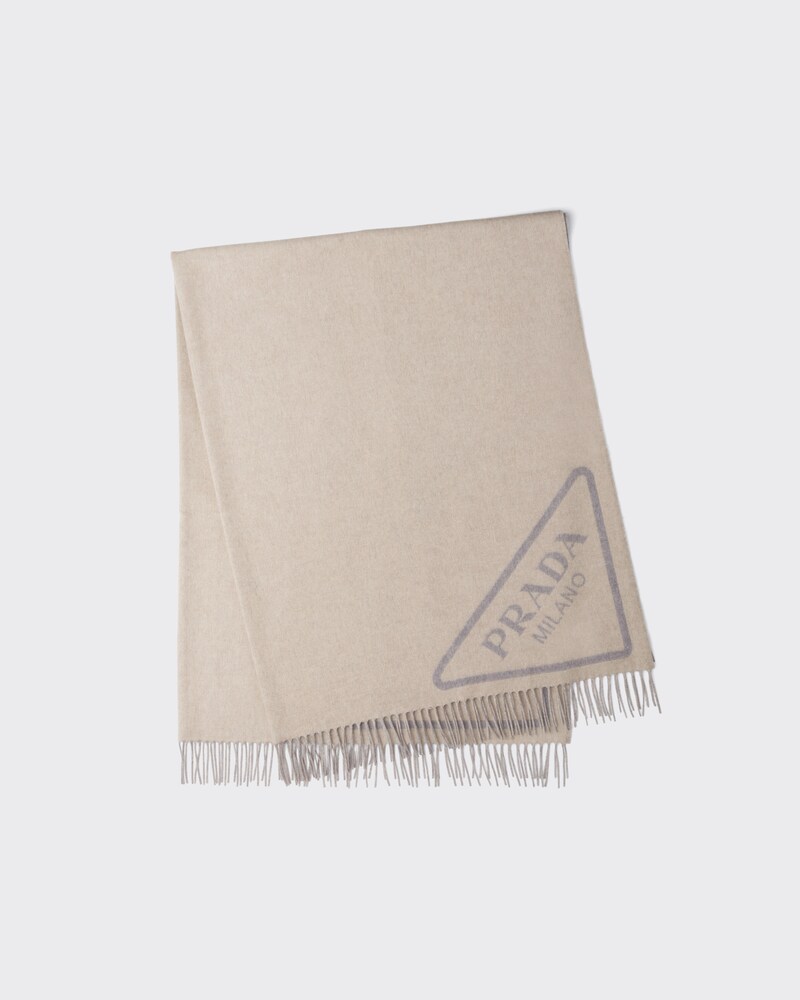 Double cashmere throw