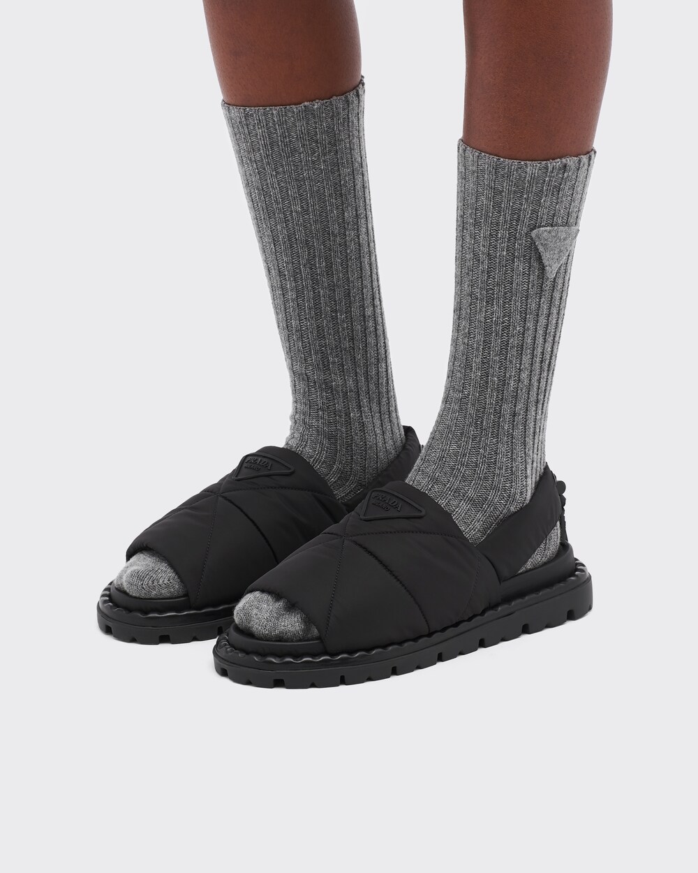Sandalias acolchadas de nylon Negro | Prada