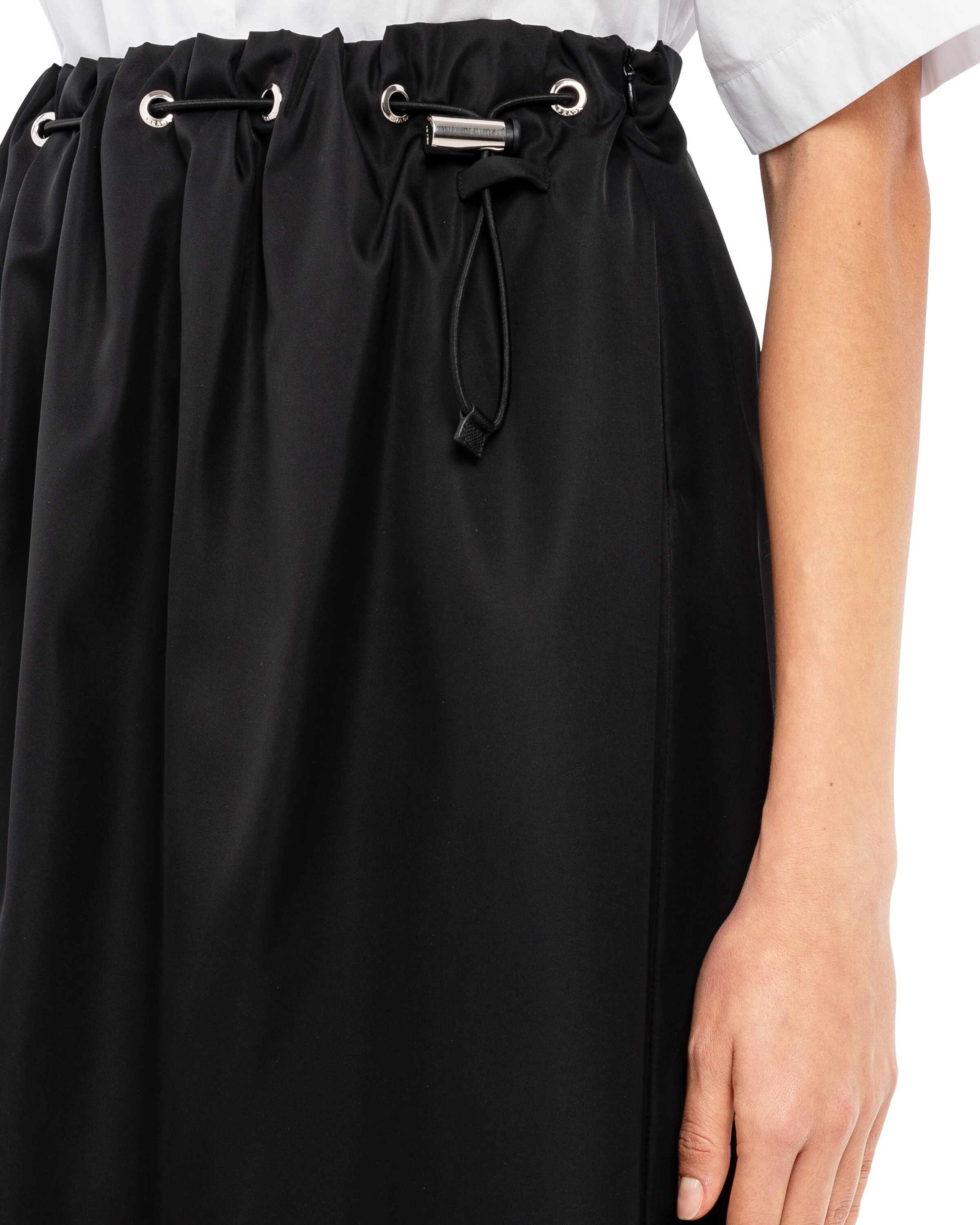 轻质再生尼龙半身裙