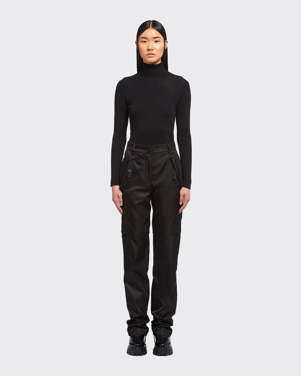 Pantaloni modulabili in Re-Nylon Nero | Prada