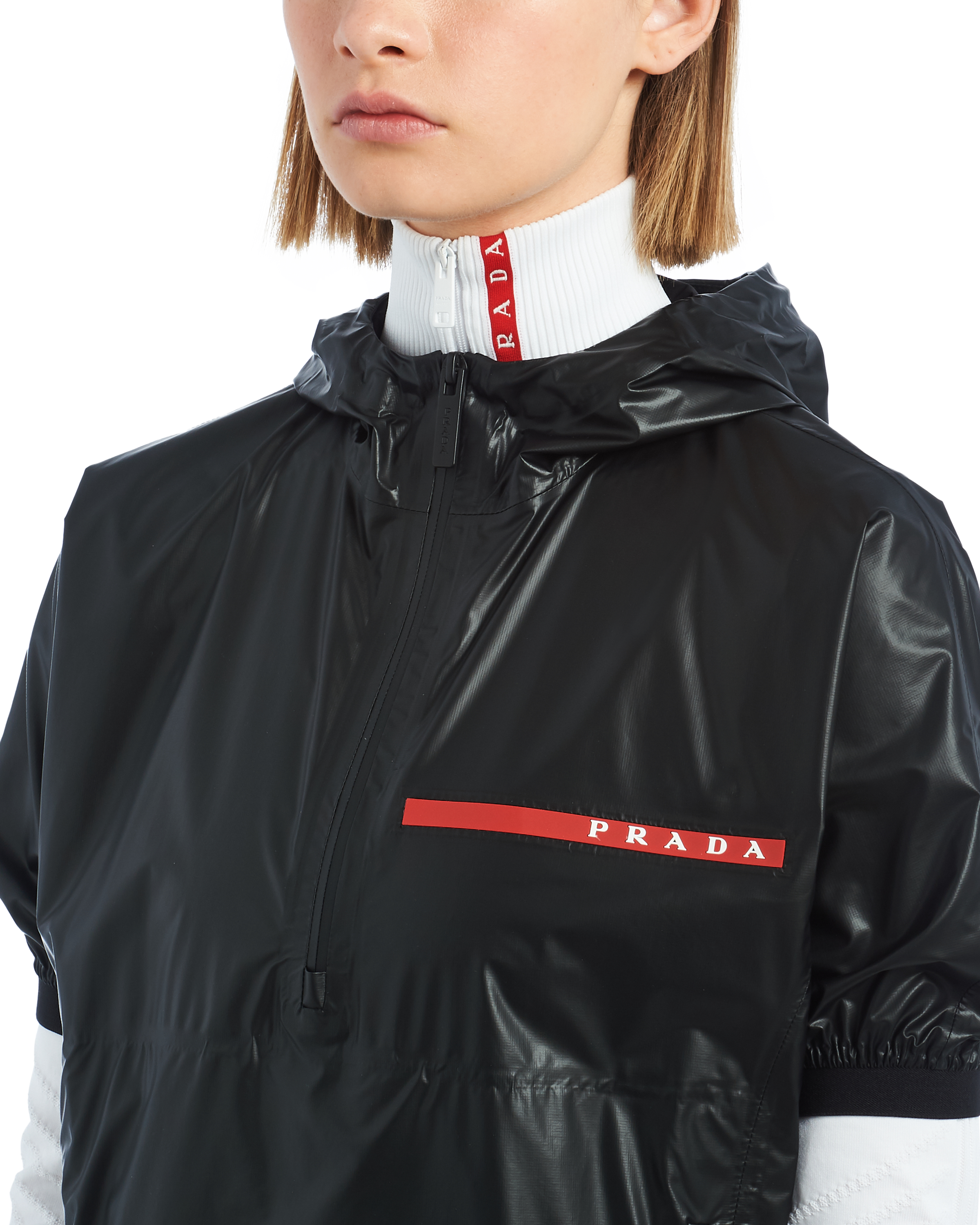 Light Re Nylon short sleeved jacket